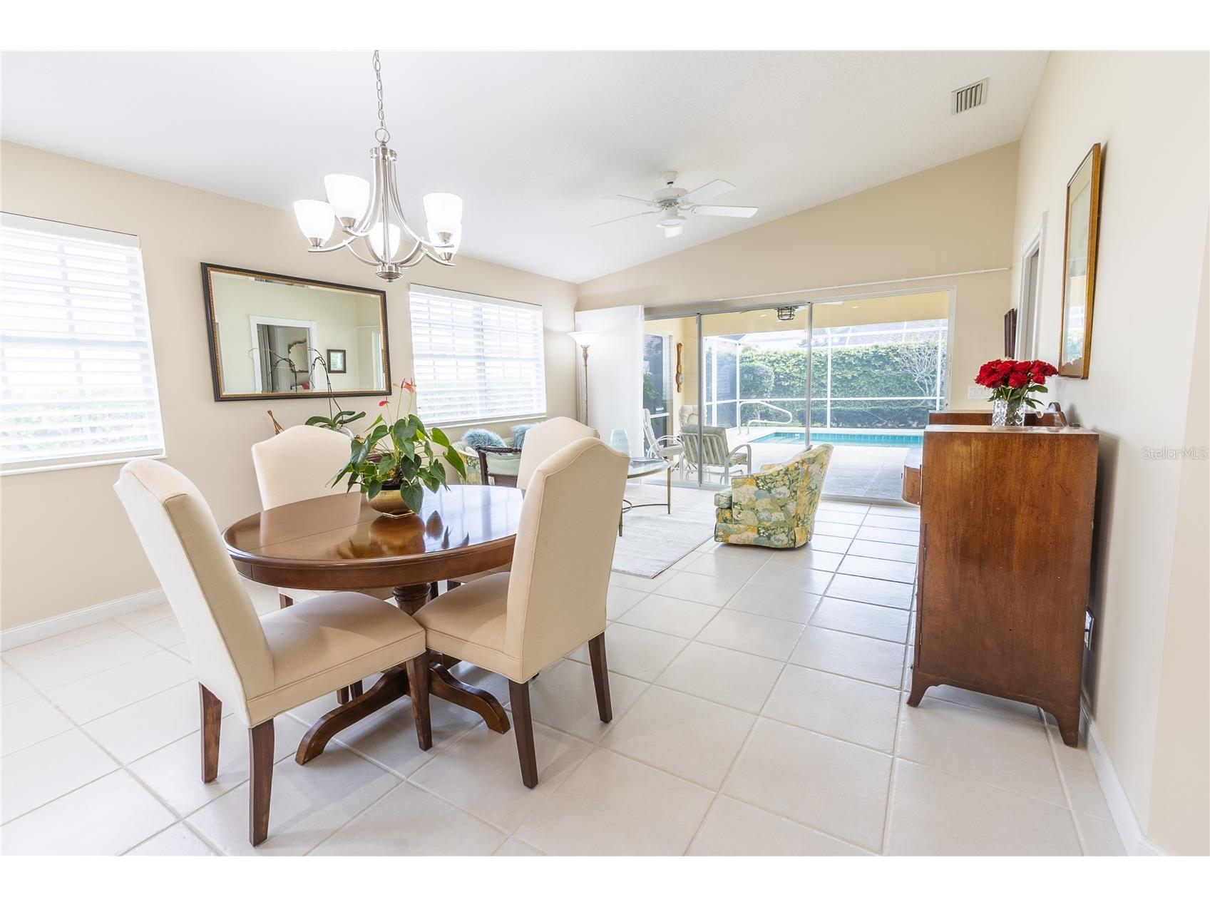 8876 Estepona Court Sarasota FL 34238 A4682408 image18