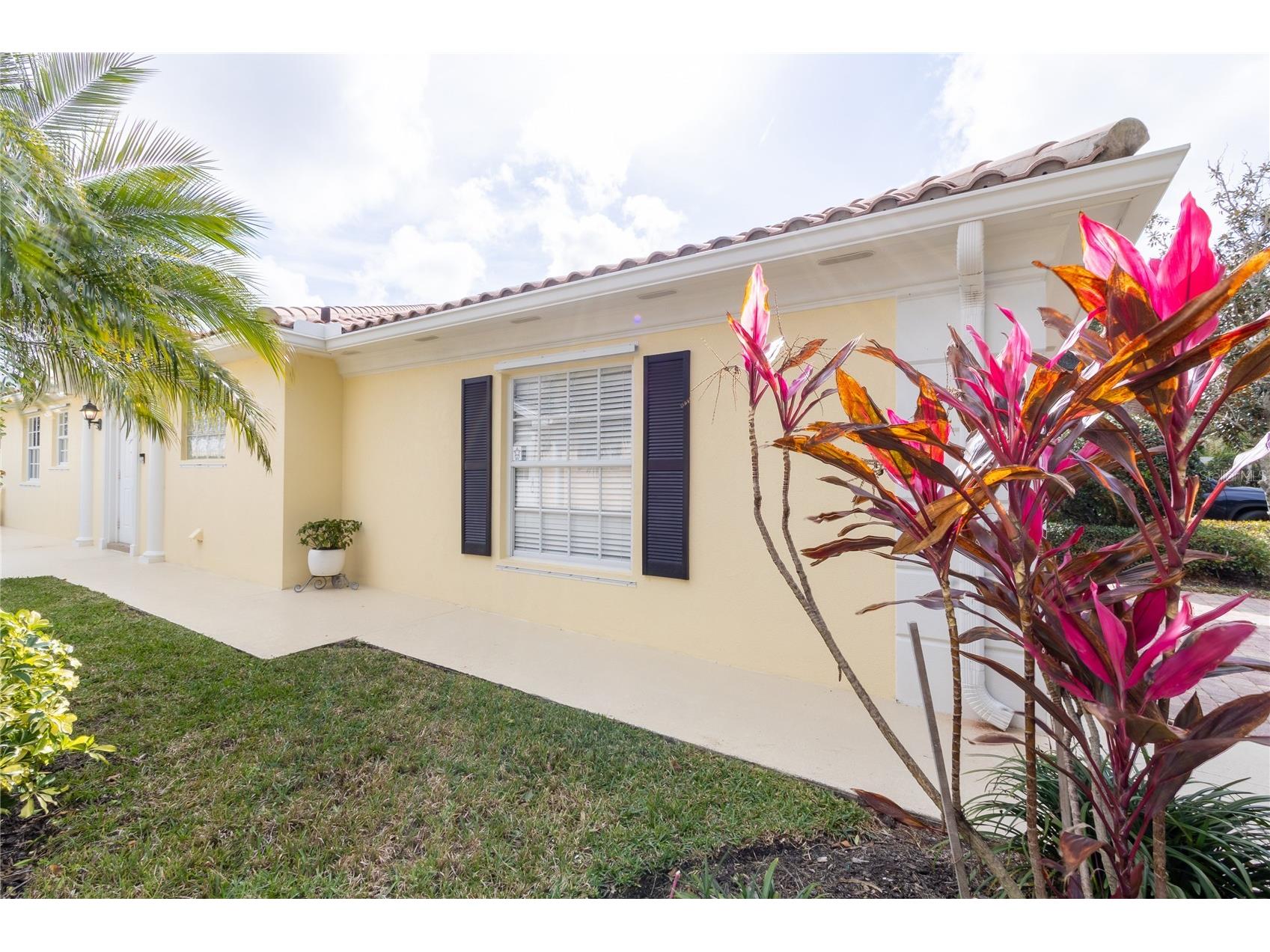 8876 Estepona Court Sarasota FL 34238 A4682408 image24