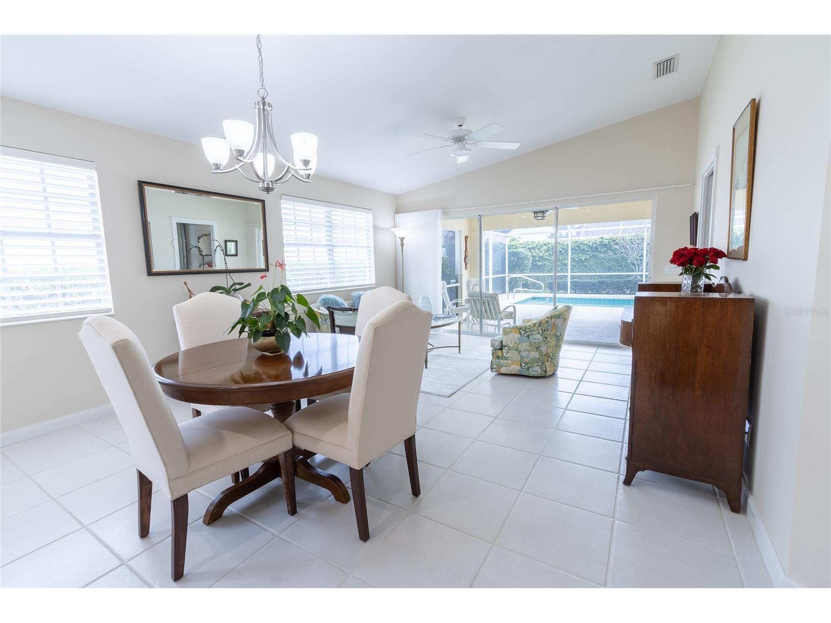 8876 Estepona Court Sarasota FL 34238 A4682408 image30