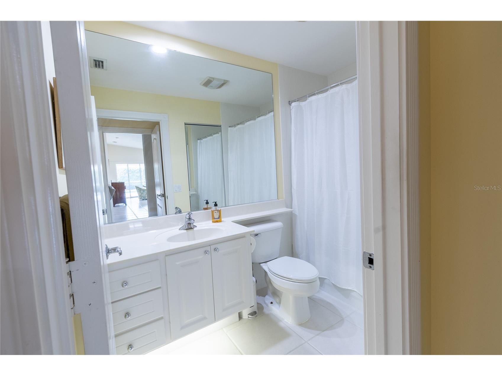 8876 Estepona Court Sarasota FL 34238 A4682408 image32