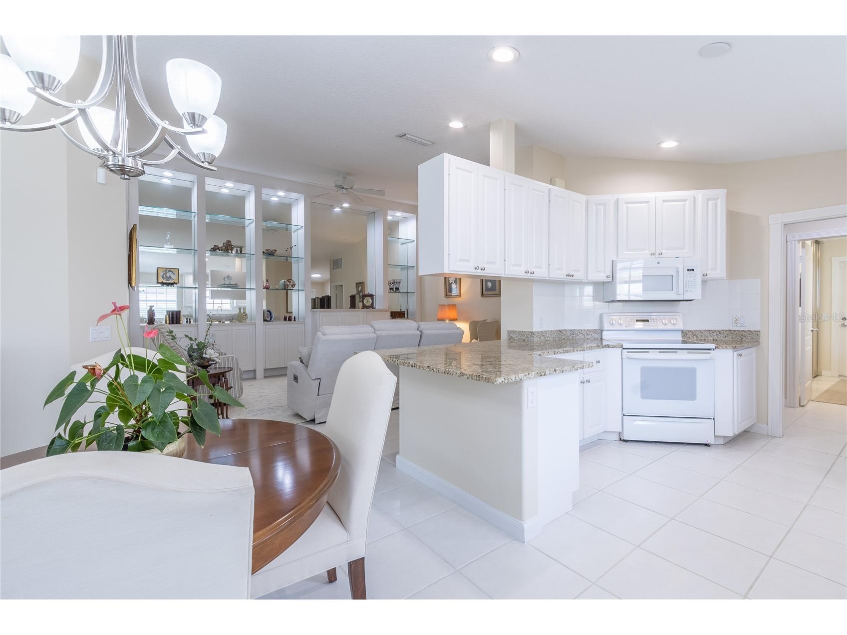 8876 Estepona Court Sarasota FL 34238 A4682408 image4