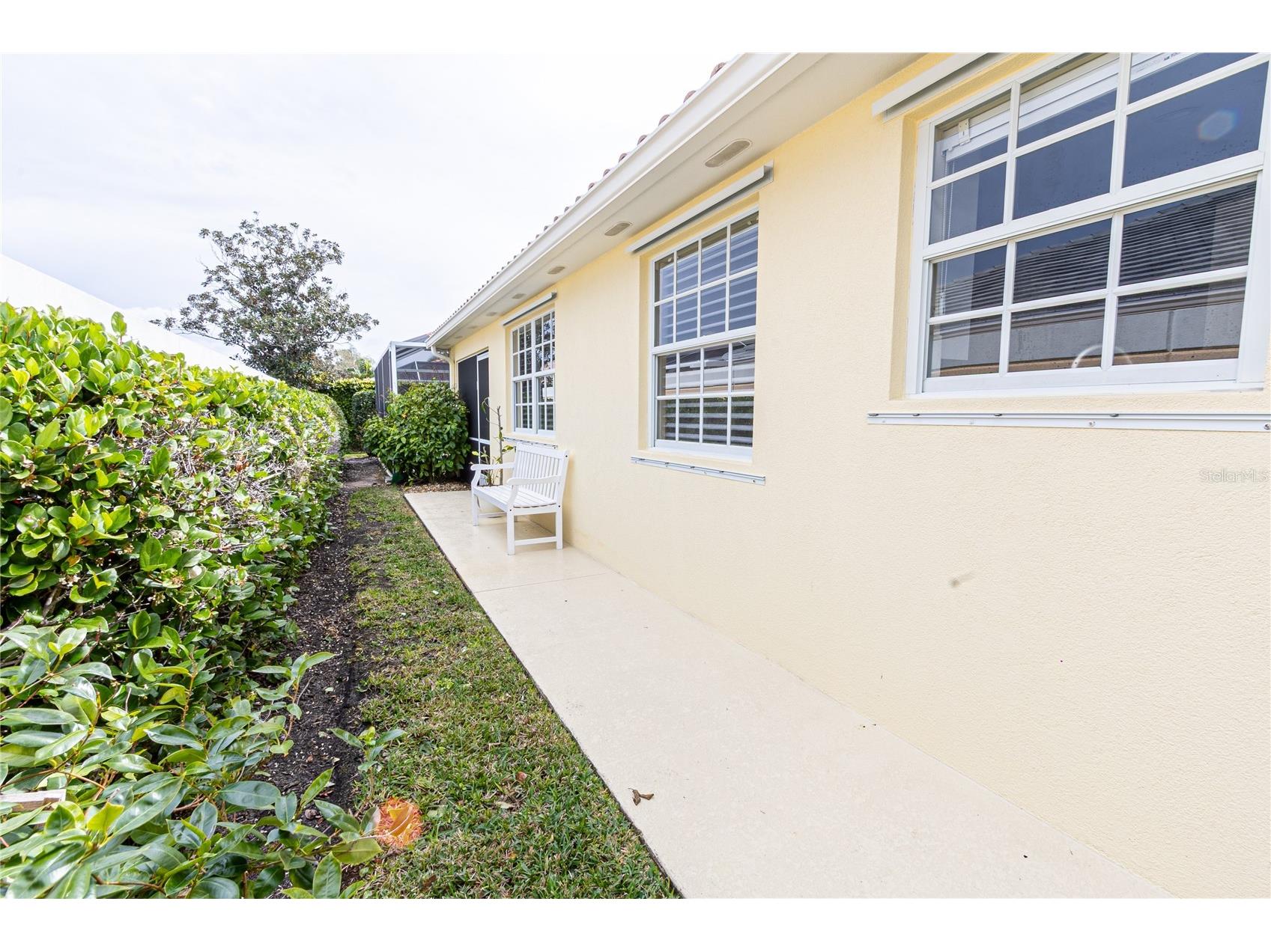8876 Estepona Court Sarasota FL 34238 A4682408 image46