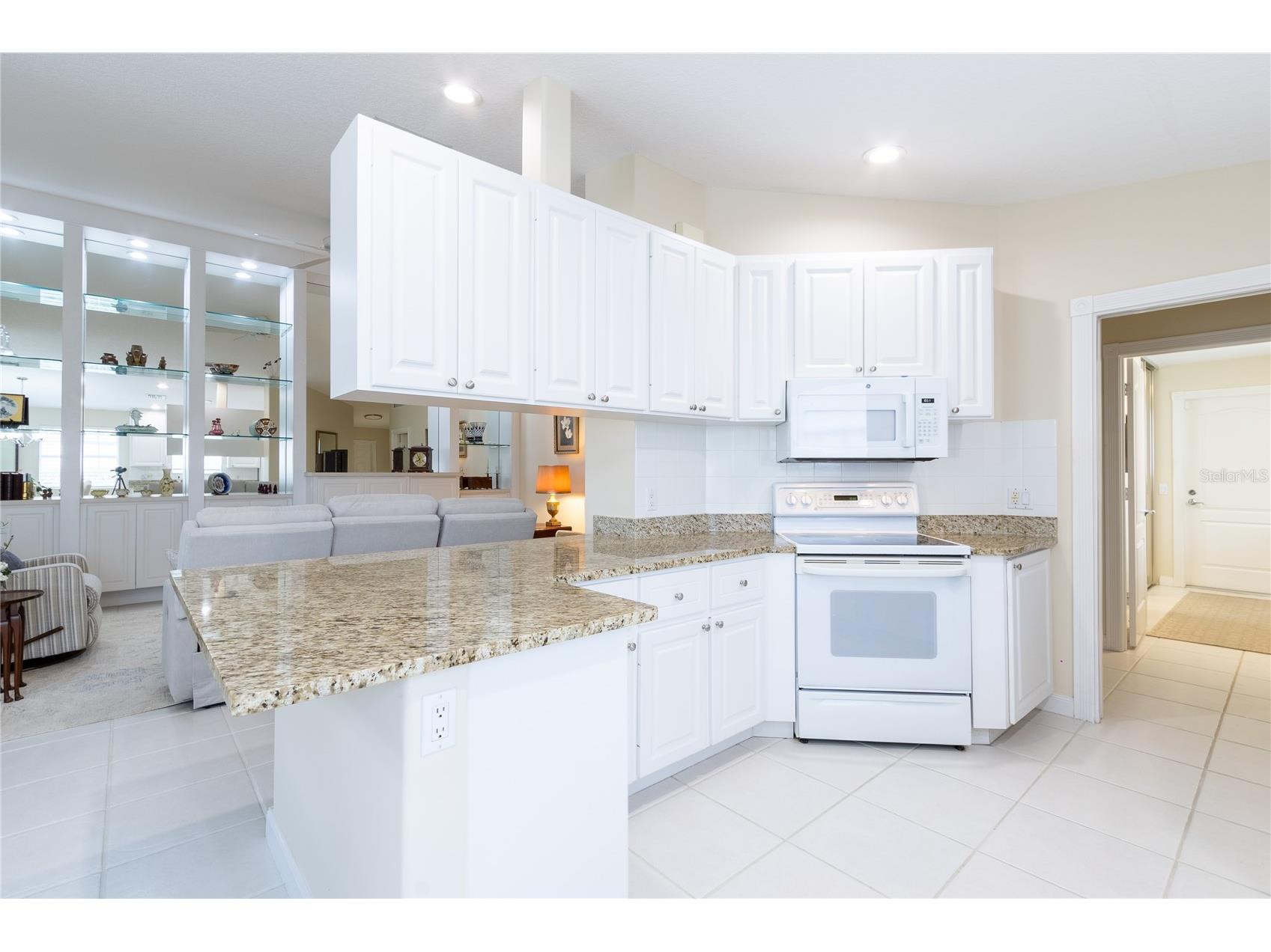8876 Estepona Court Sarasota FL 34238 A4682408 image9