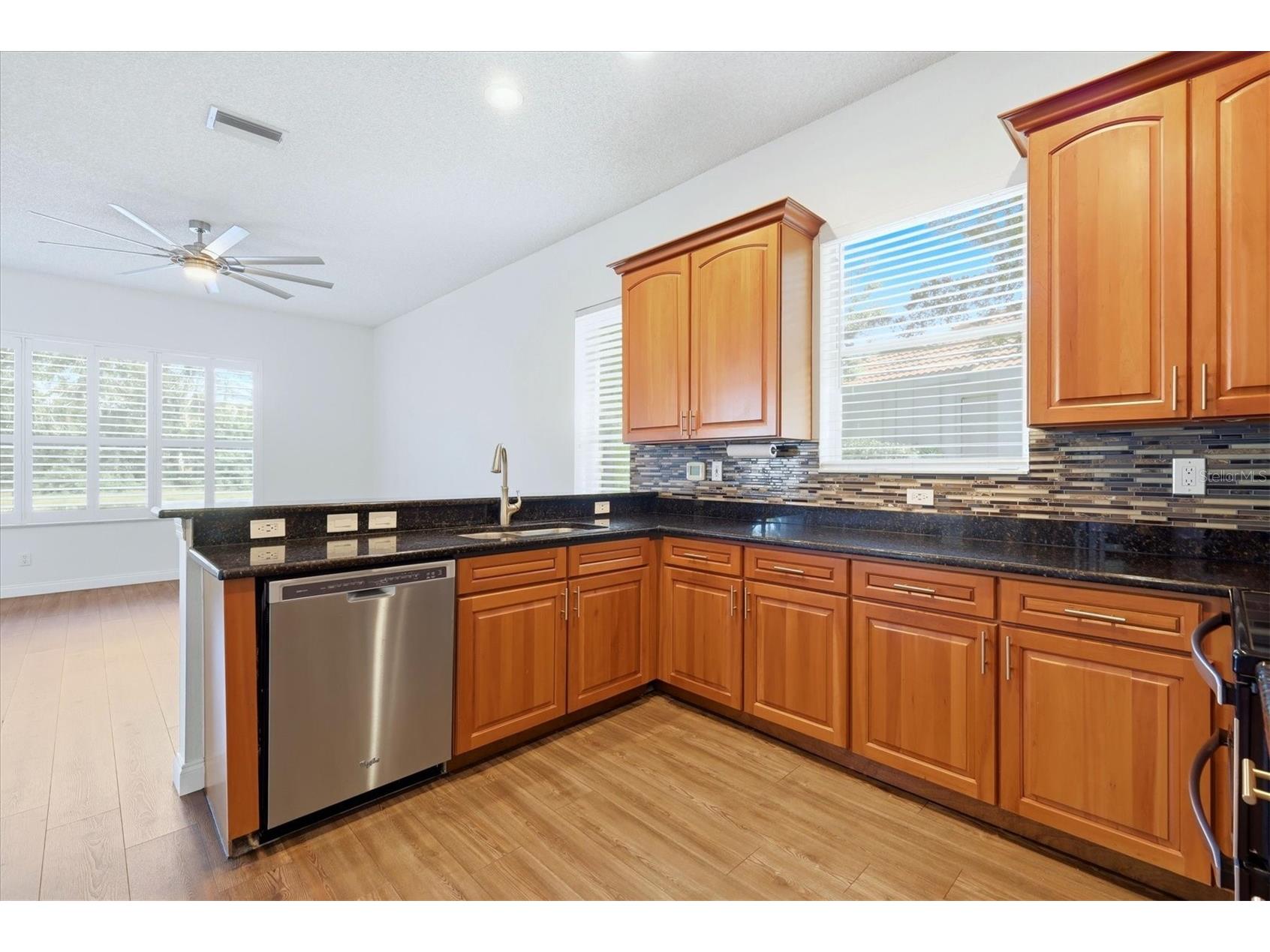 8876 Huntington Pointe Drive Sarasota FL 34238 A4685082 image11