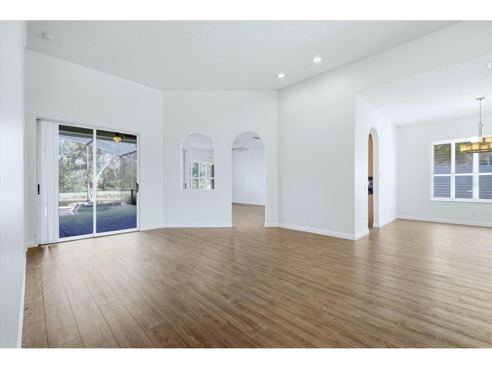 8876 Huntington Pointe Drive Sarasota FL 34238 A4685082 image5