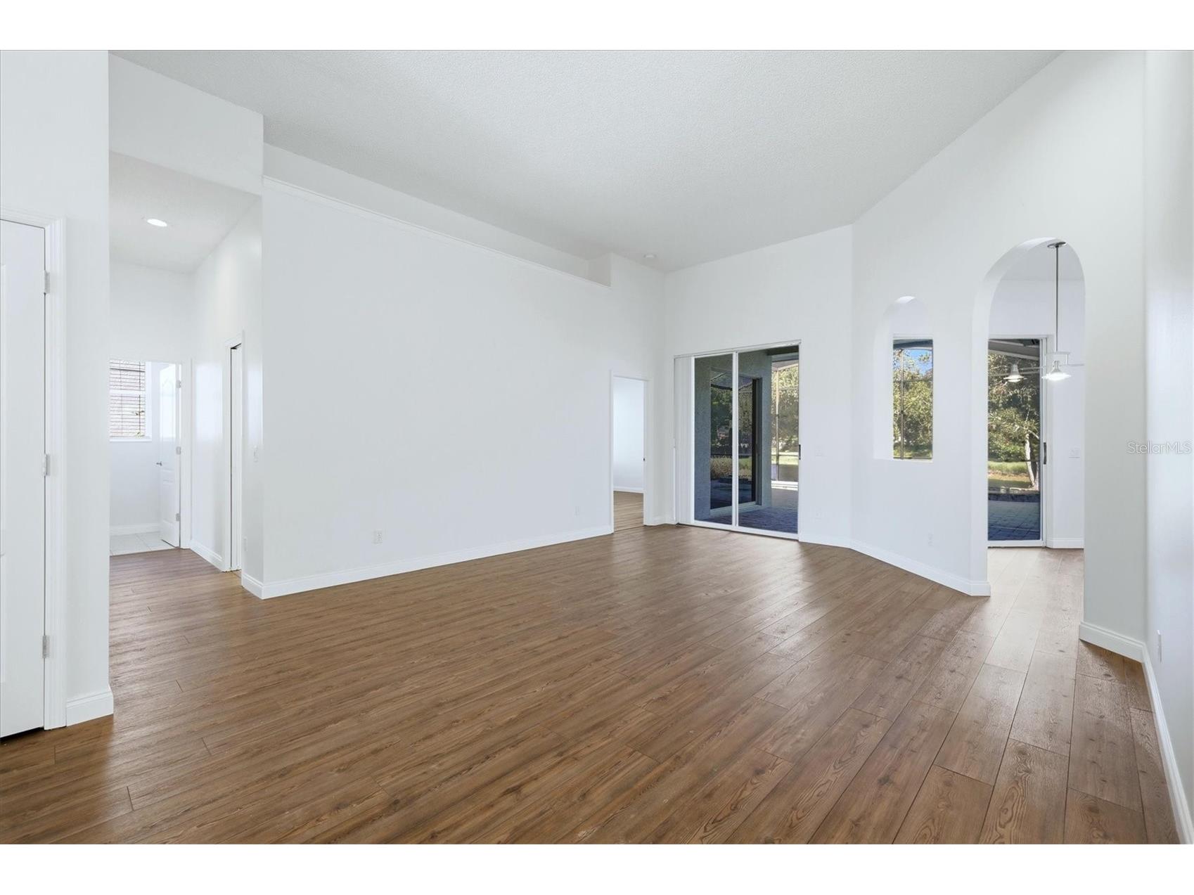 8876 Huntington Pointe Drive Sarasota FL 34238 A4685082 image7