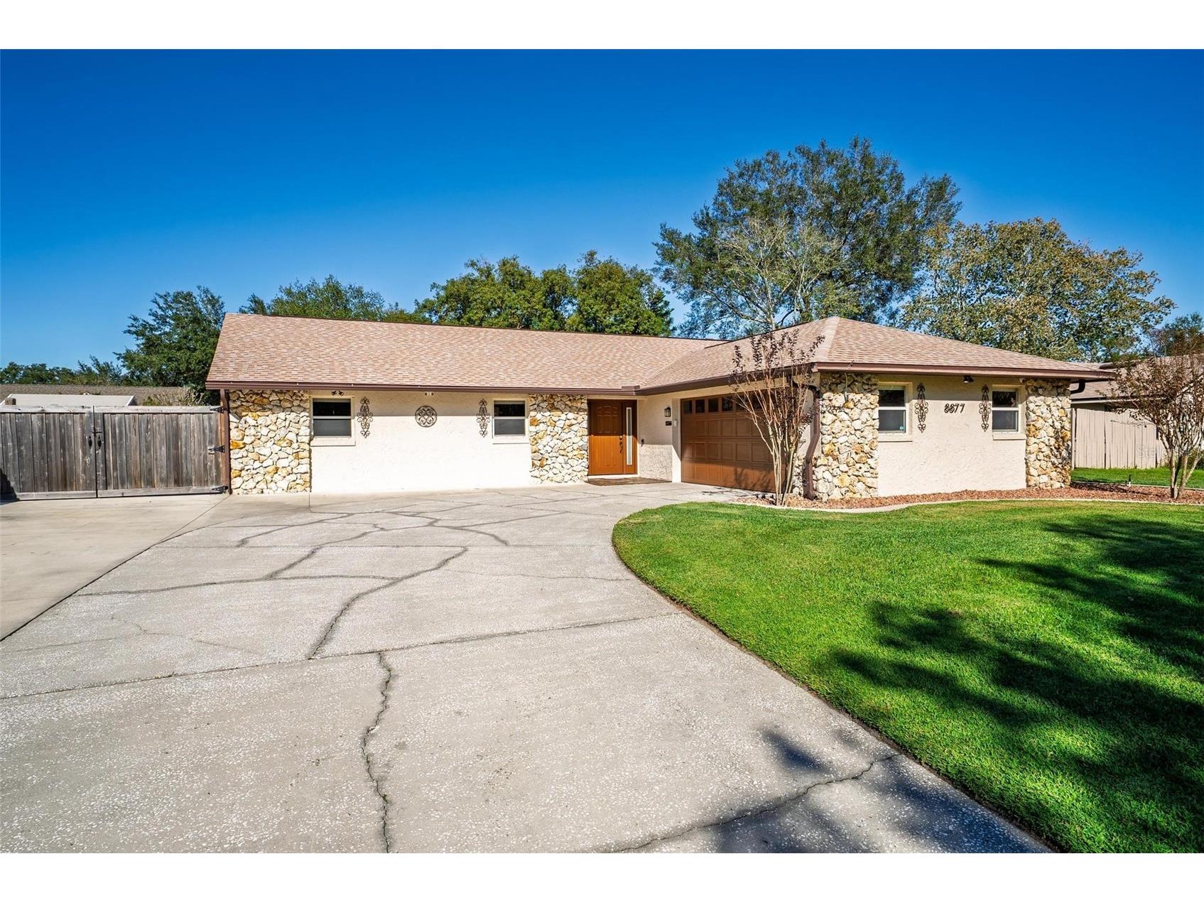 8877 Butternut Boulevard Orlando FL 32817 O6365954 image1