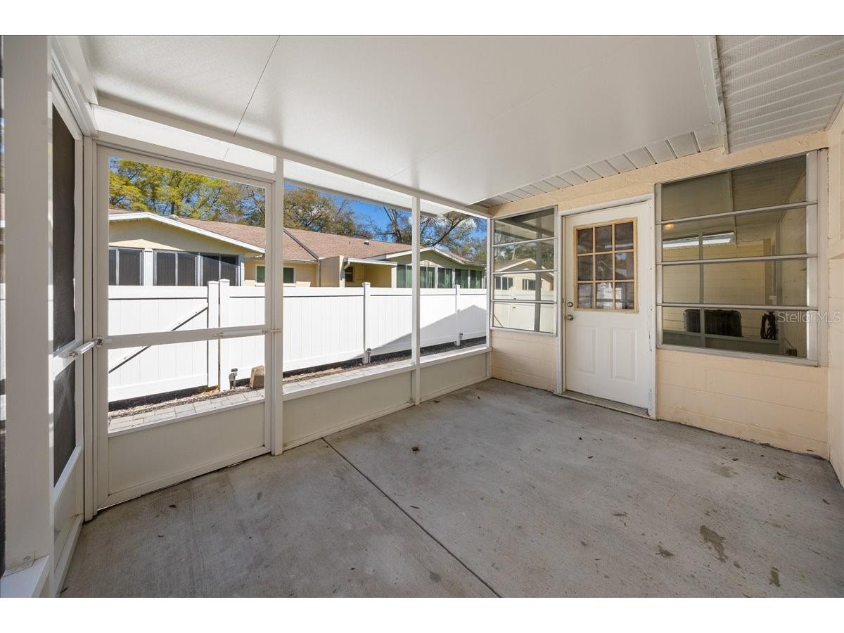 8877 SW 96th Street #B Ocala FL 34481 OM720574 image27