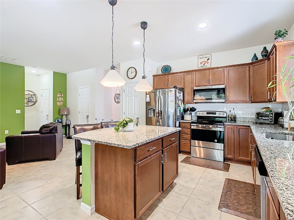 8878 Hinsdale Heights Drive Polk City FL 33868 S5137268 image13