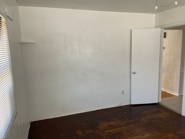 888 14th Avenue S Saint Petersburg FL 33701 TB8512990 image16