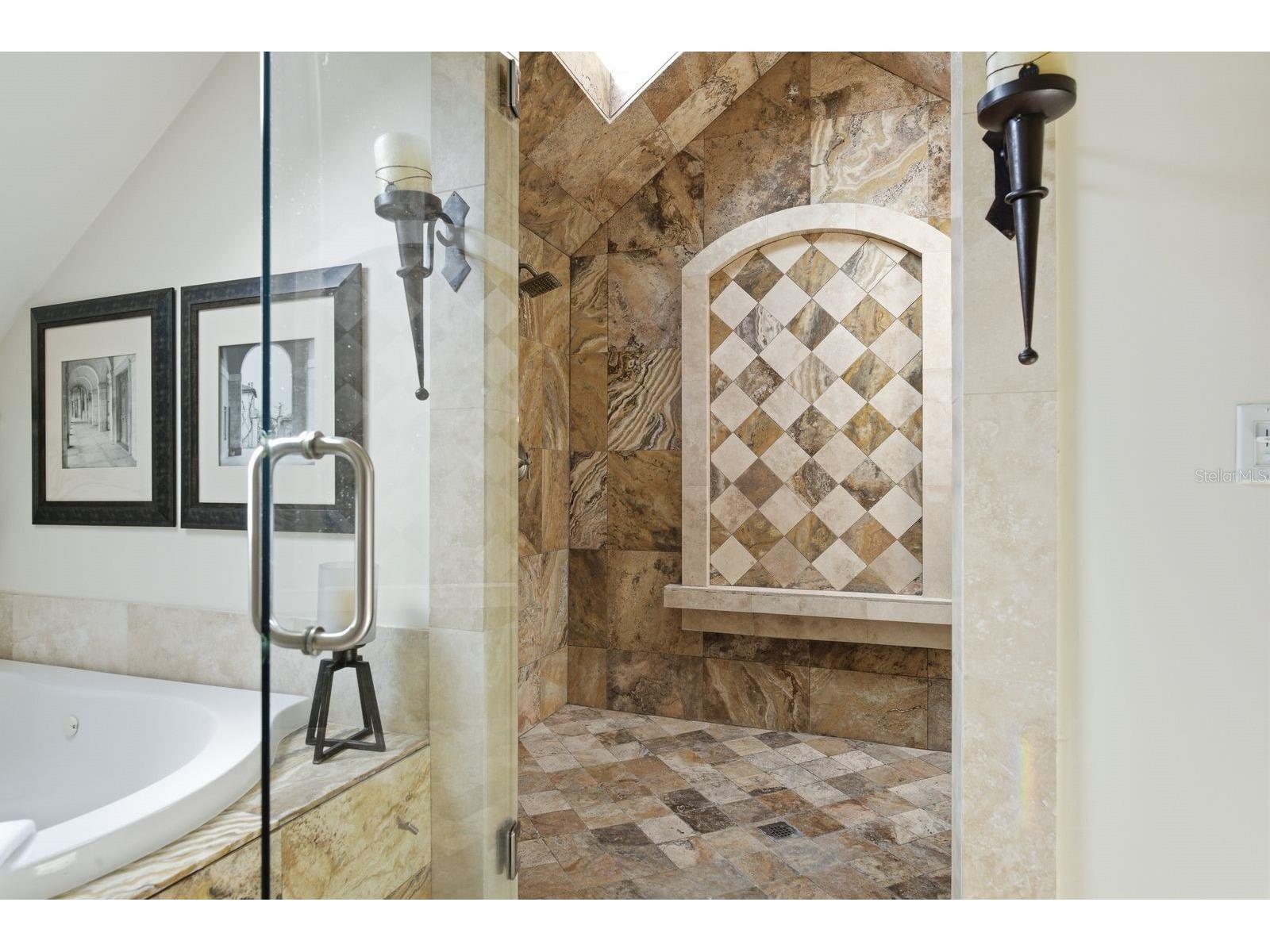 888 16th Avenue N Saint Petersburg FL 33704 TB8512953 image46