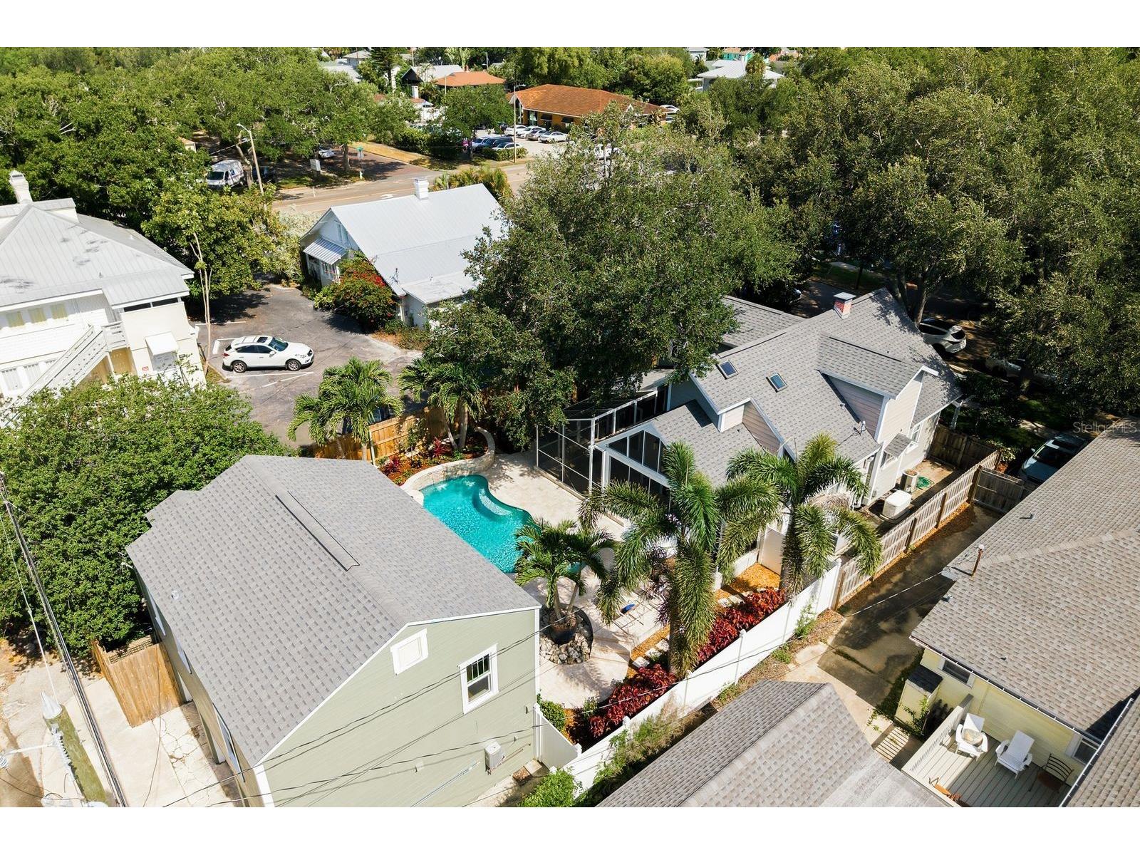 888 16th Avenue N Saint Petersburg FL 33704 TB8512953 image78