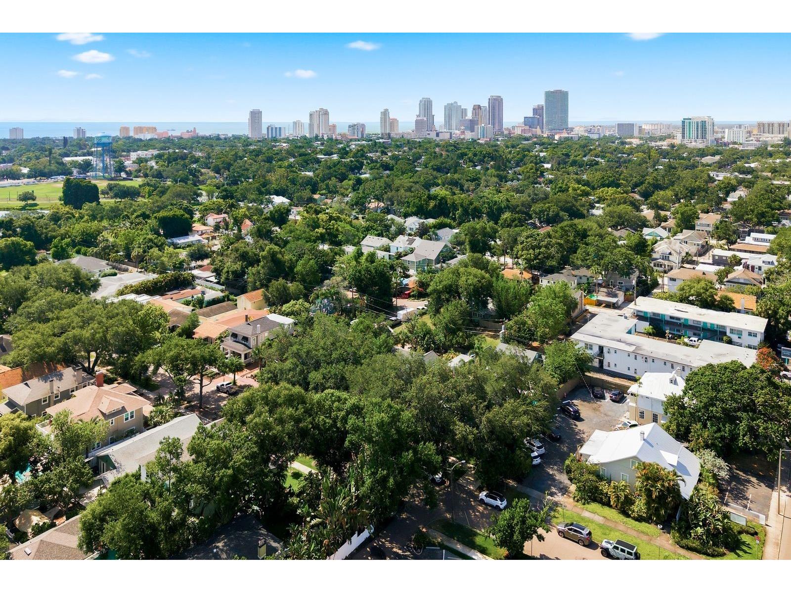 888 16th Avenue N Saint Petersburg FL 33704 TB8512953 image84