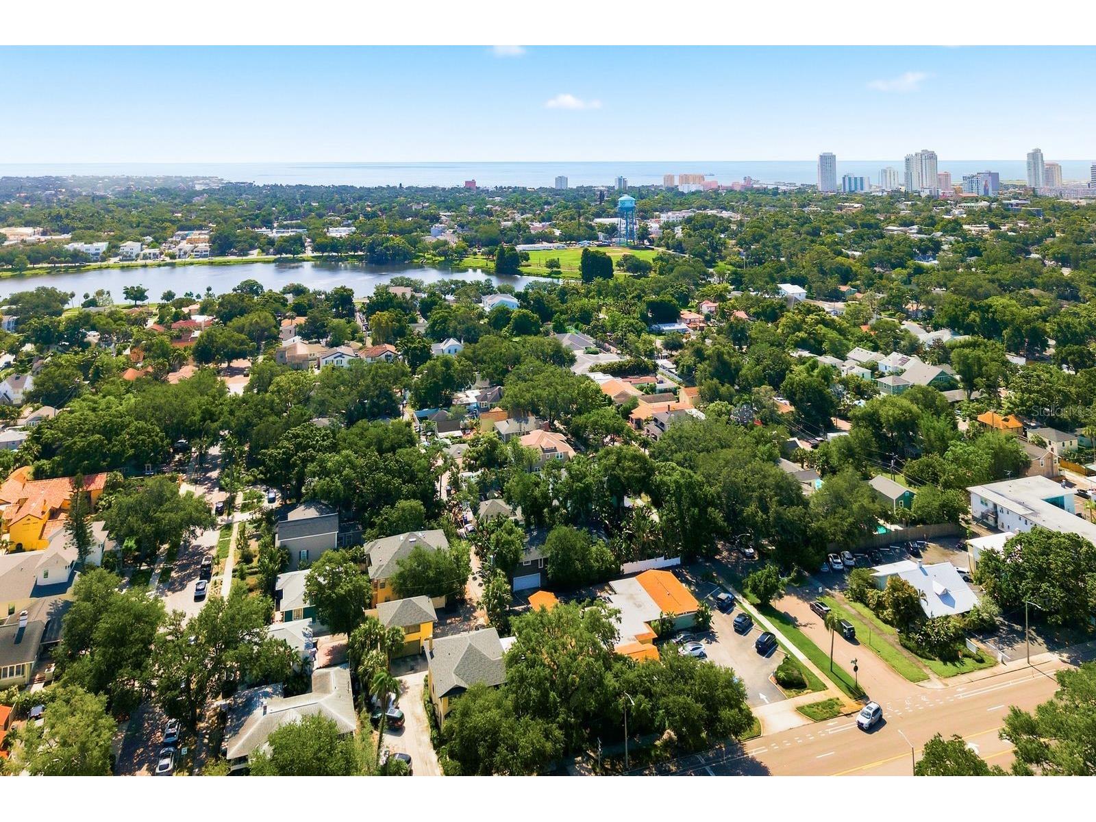 888 16th Avenue N Saint Petersburg FL 33704 TB8512953 image85