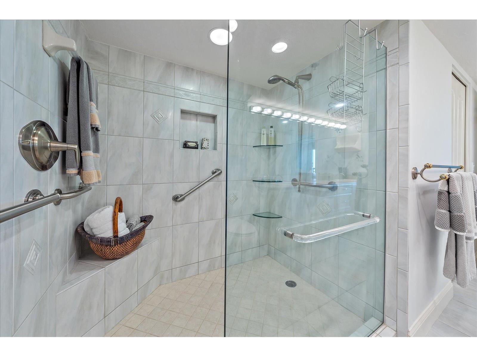 888 Blvd Of The Arts #1008 Sarasota FL 34236 - SARASOTA BAY A4639973 image29