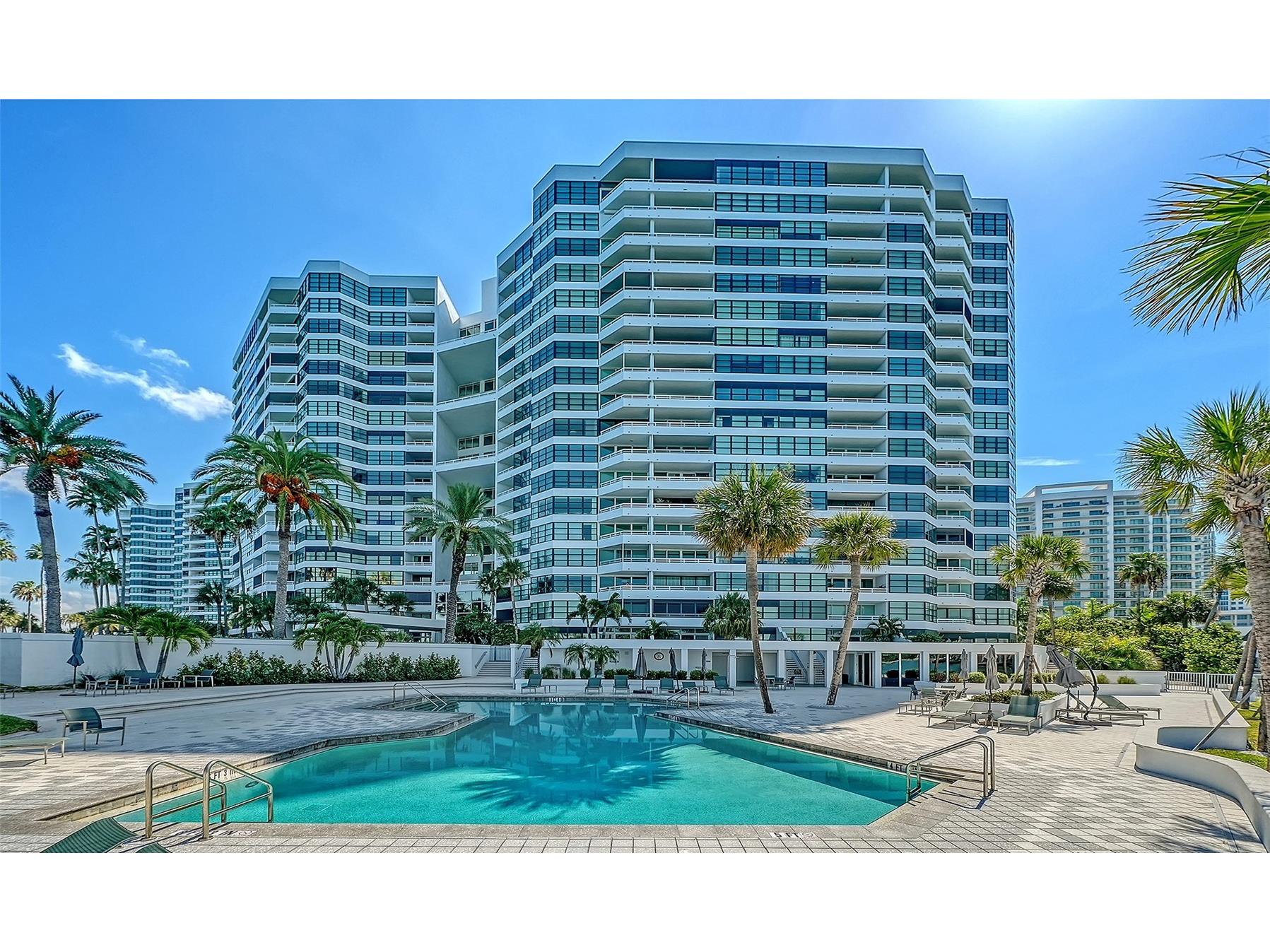 888 Blvd Of The Arts #104 Sarasota FL 34236 - SARASOTA BAY A4699186 image1