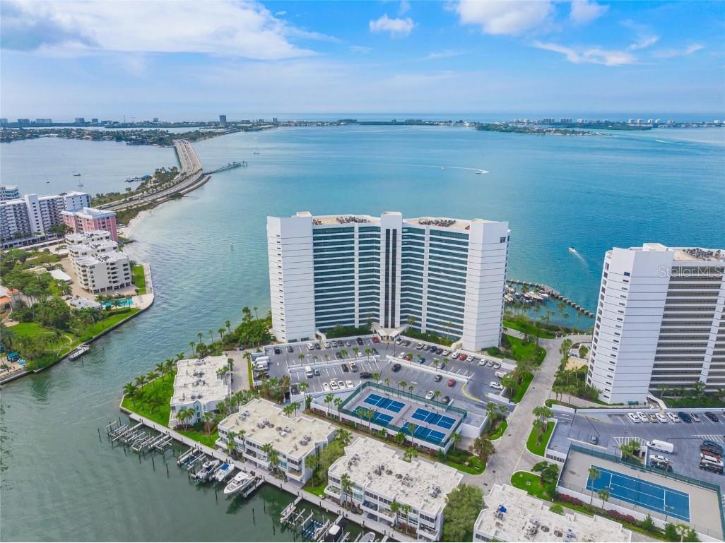 888 Blvd Of The Arts #1202 Sarasota FL 34236 - SARASOTA BAY A4602888 image1