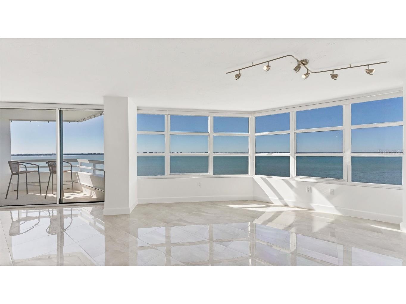 888 Blvd Of The Arts #1408 Sarasota FL 34236 - SARASOTA BAY A4673720 image3