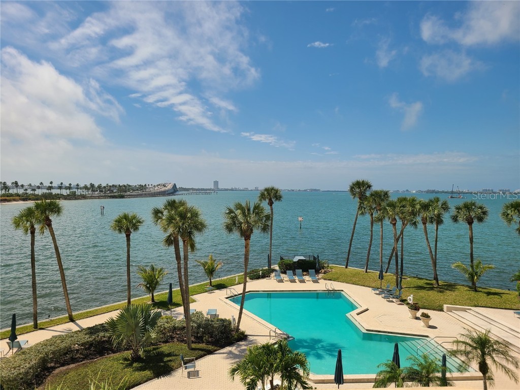 888 Blvd Of The Arts #303 Sarasota FL 34236 - SARASOTA BAY/ICW A4603926 image1