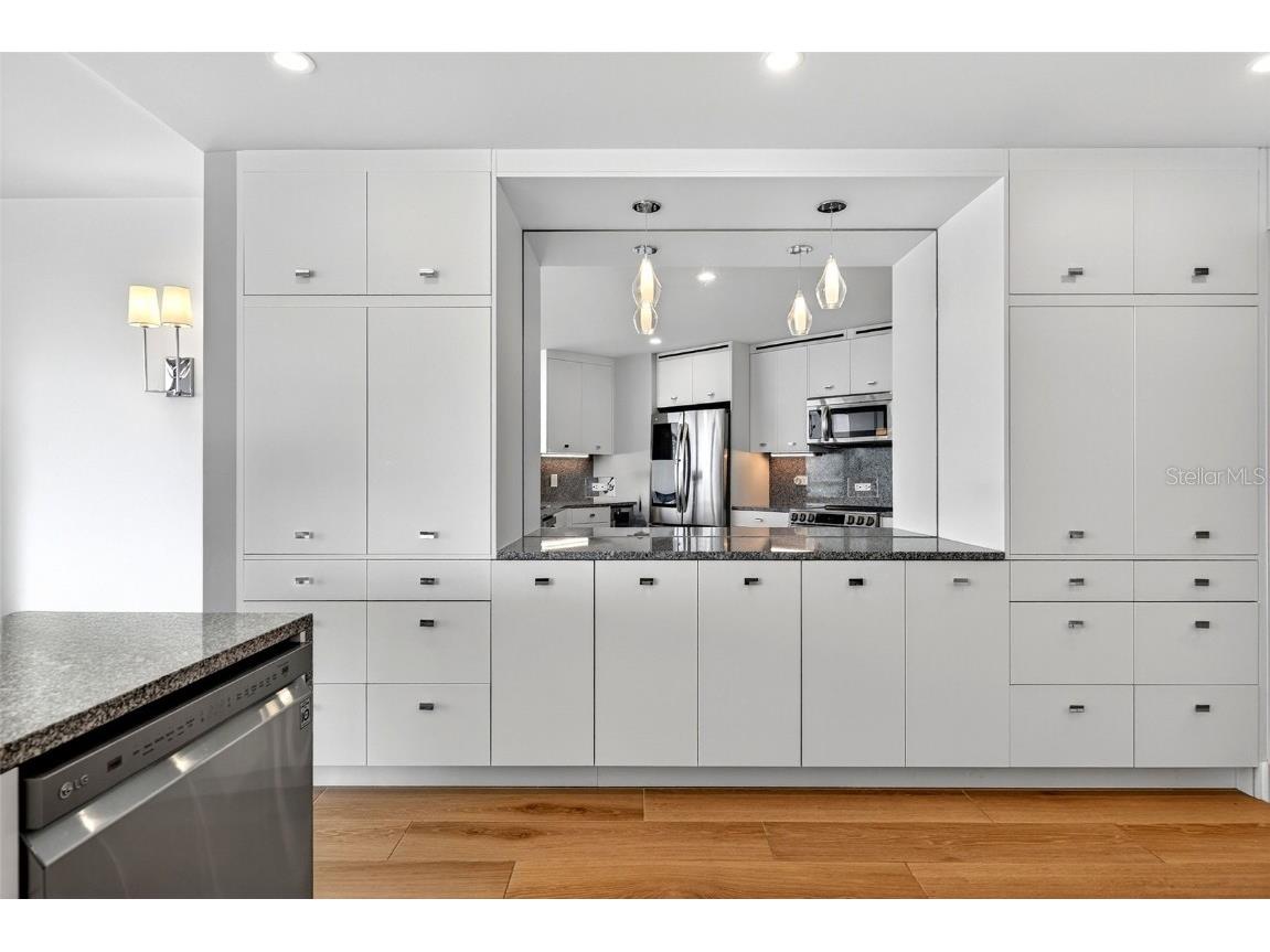 888 Blvd Of The Arts #605 Sarasota FL 34236 - SARASOTA BAY A4673418 image18