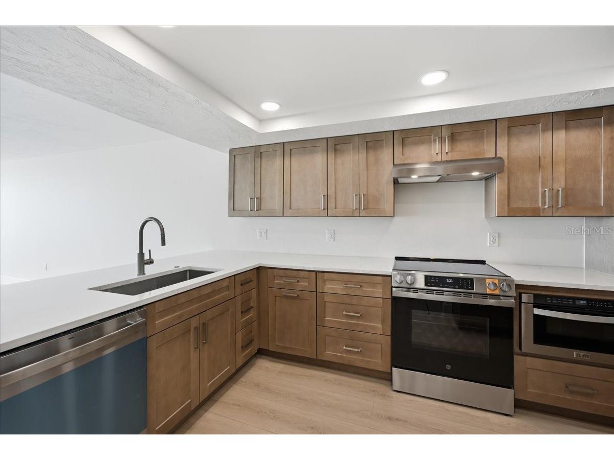 888 Blvd Of The Arts #707 Sarasota FL 34236 - SARASOTA BAY A4699760 image8