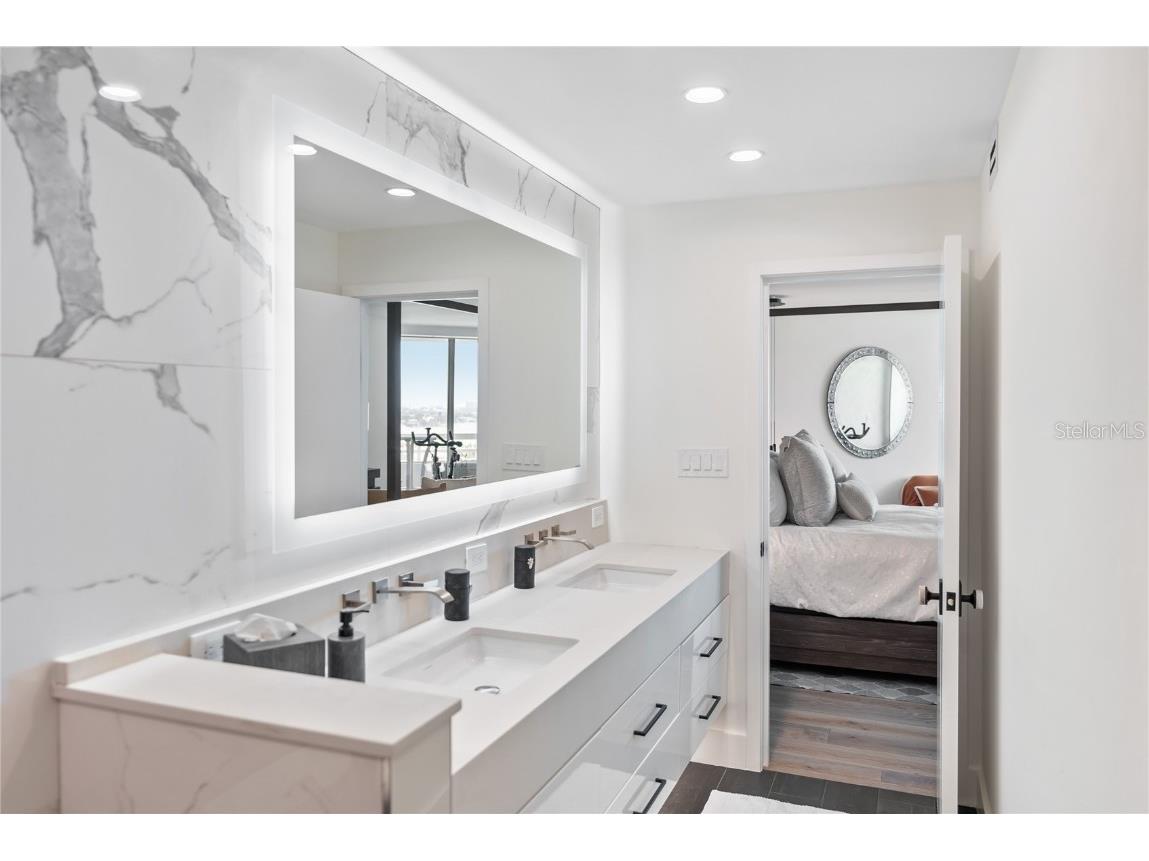 888 Boulevard Of The Arts #1705 Sarasota FL 34236 A4630302 image31