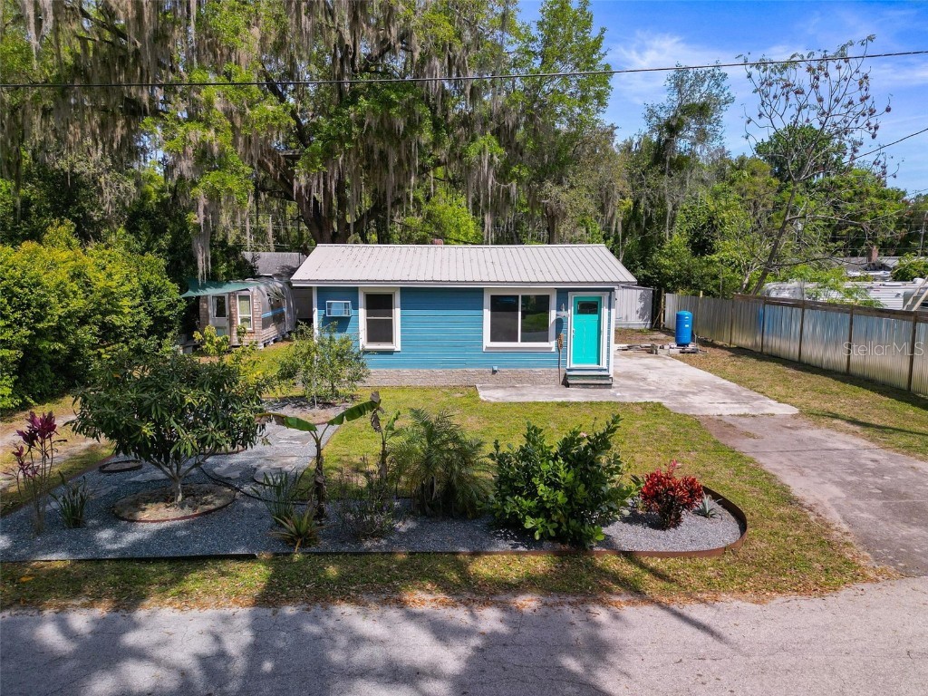 888 Cr 482a Lake Panasoffkee FL 33538 W7863138 image1