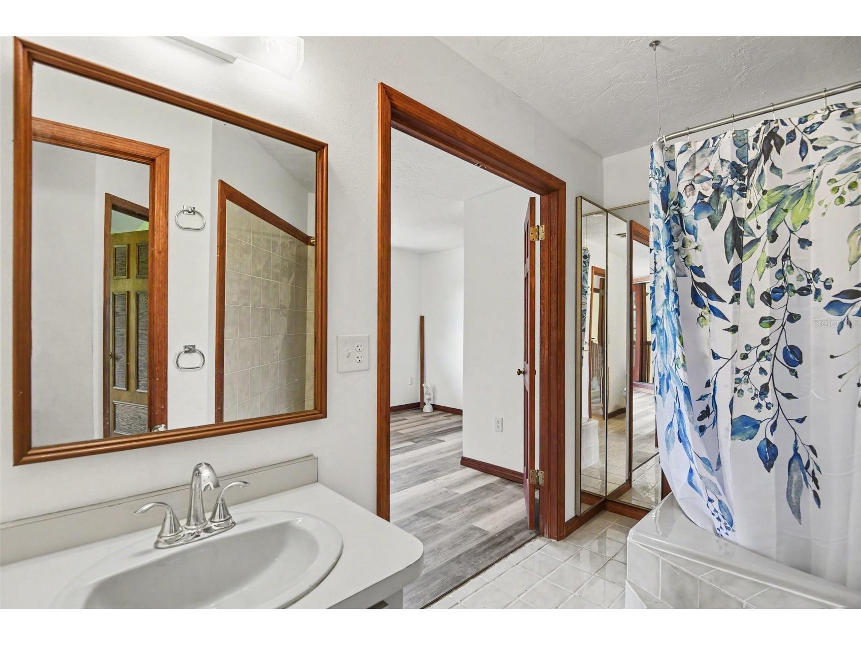 888 Harmony Lane Englewood FL 34223 A4698584 image11
