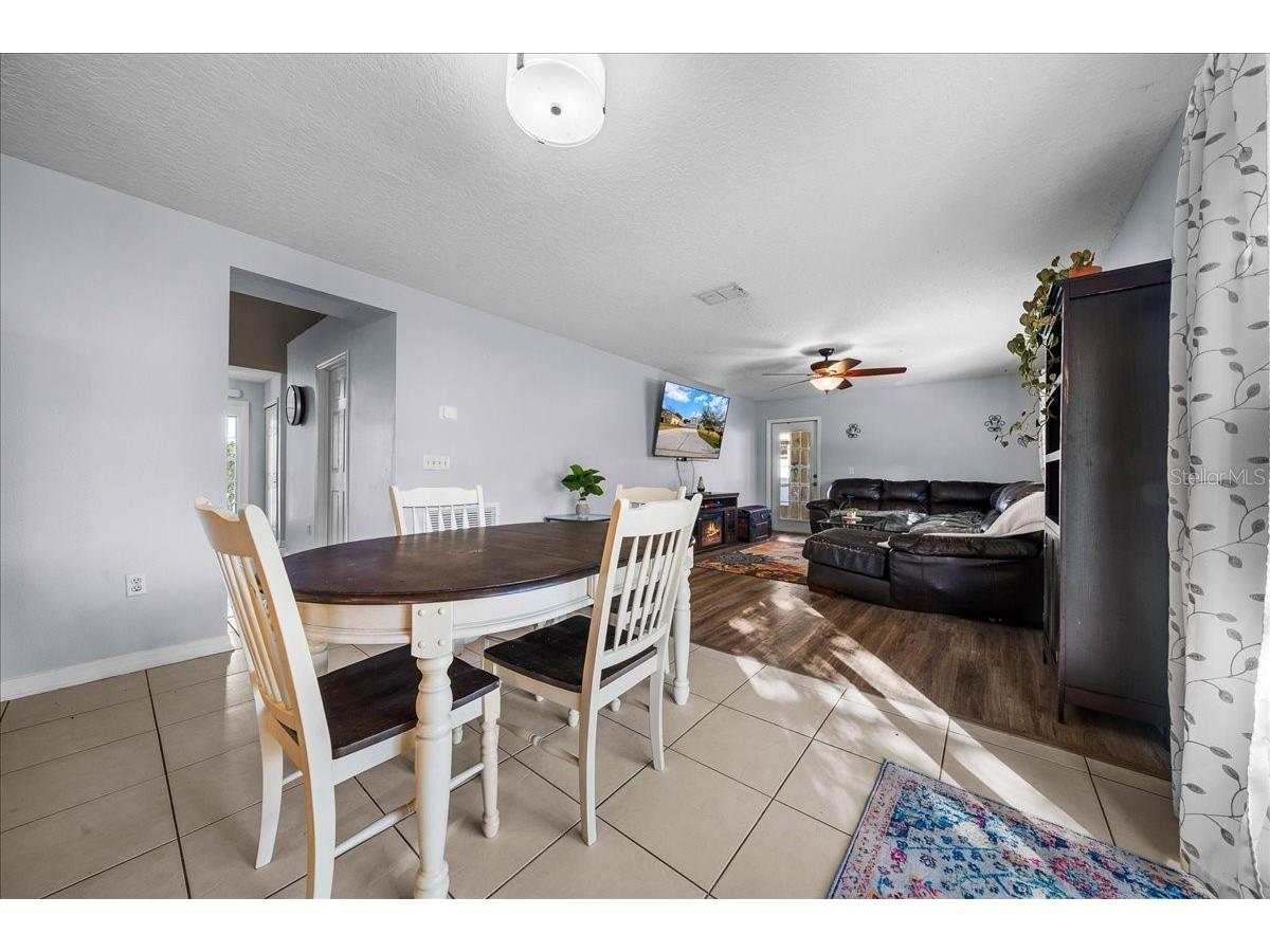 888 Marietta Lane Eustis FL 32726 OM716897 image26