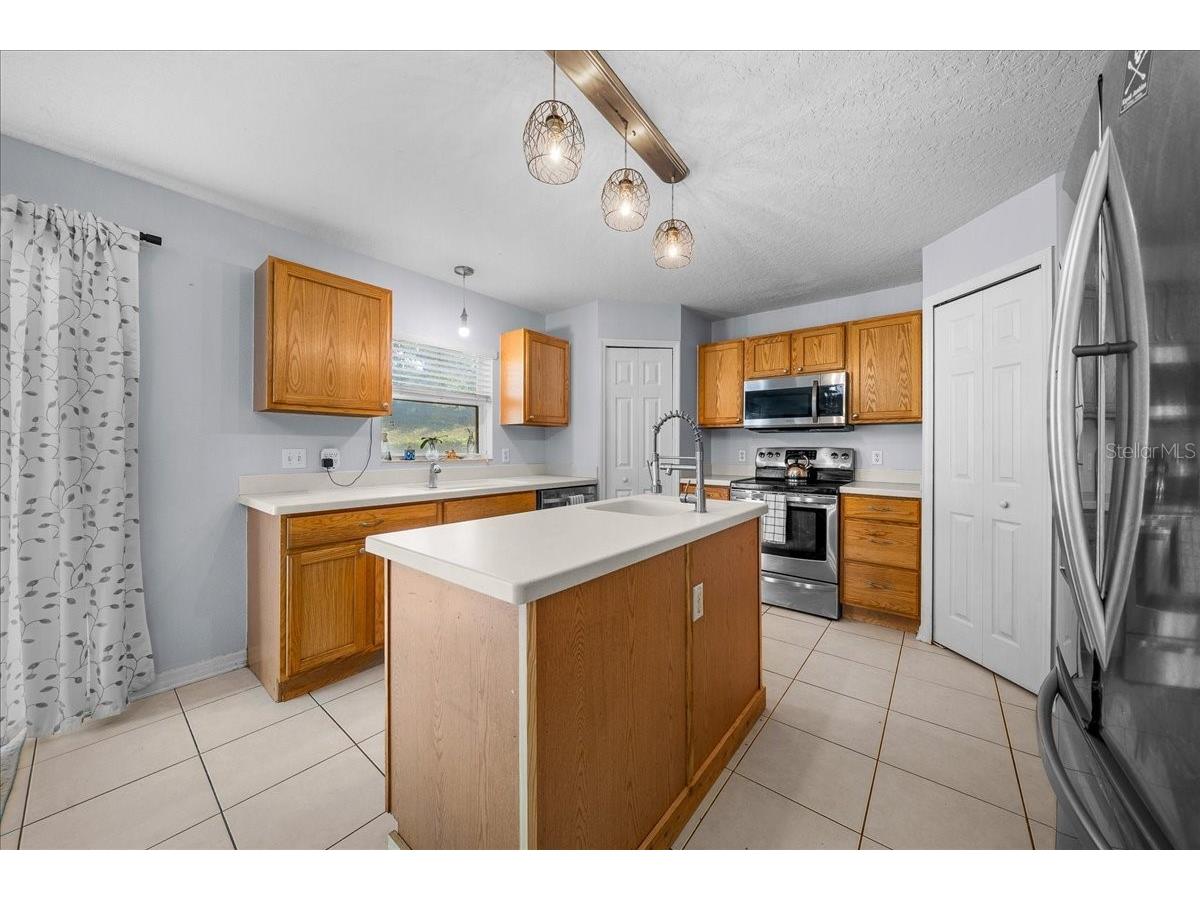 888 Marietta Lane Eustis FL 32726 OM716897 image30