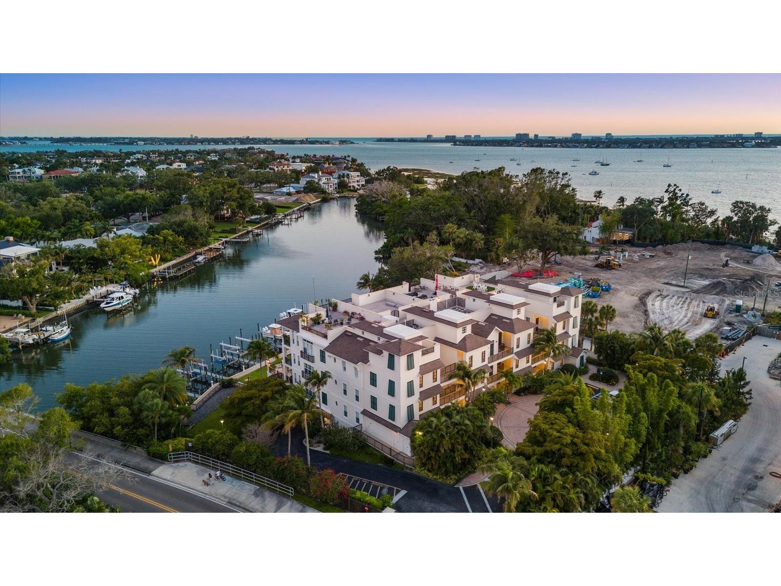 888 S Orange Avenue #2C Sarasota FL 34236 - HUDSON BAYOU A4693764 image2