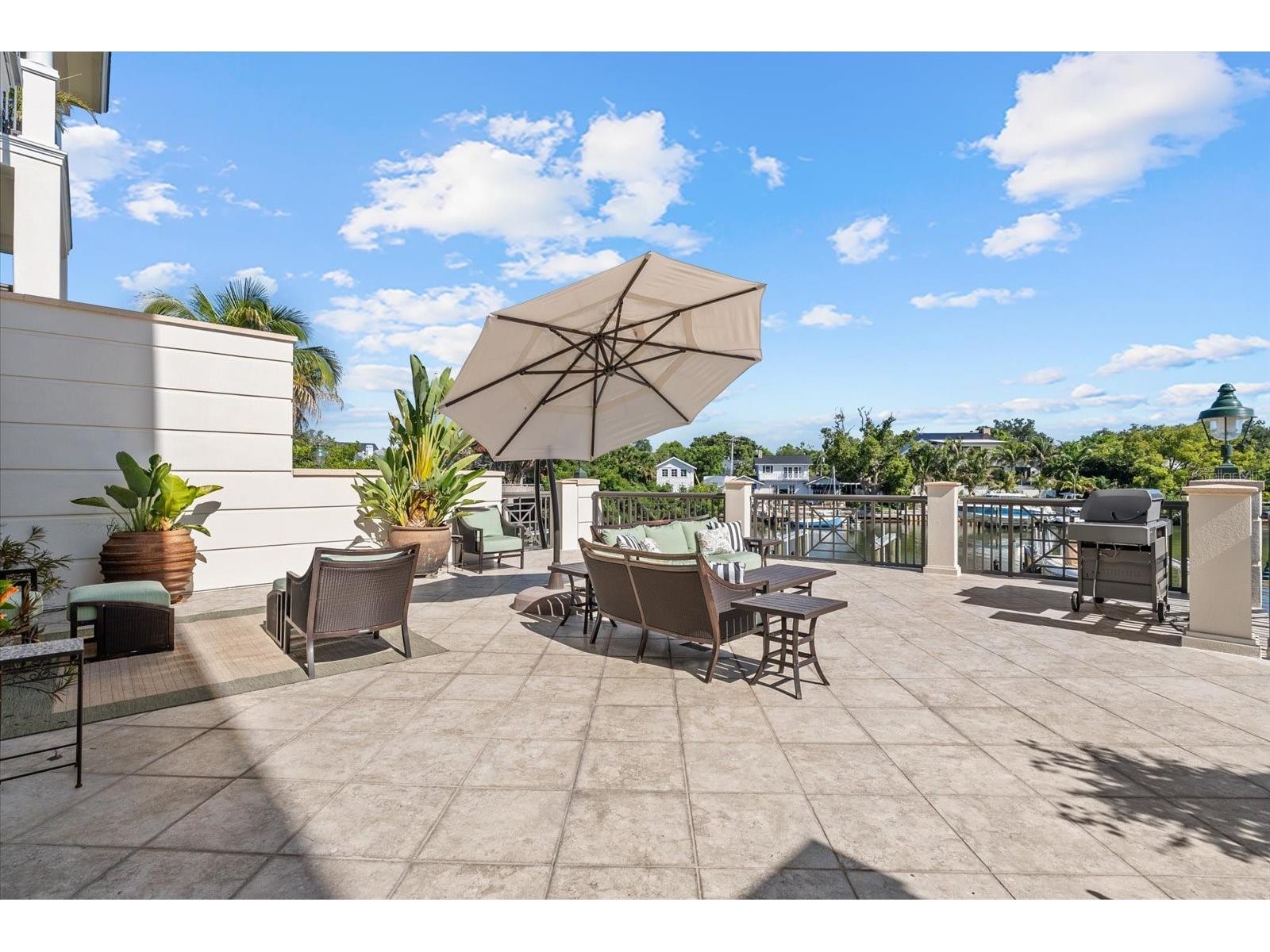 888 S Orange Avenue #2C Sarasota FL 34236 - HUDSON BAYOU A4693764 image34