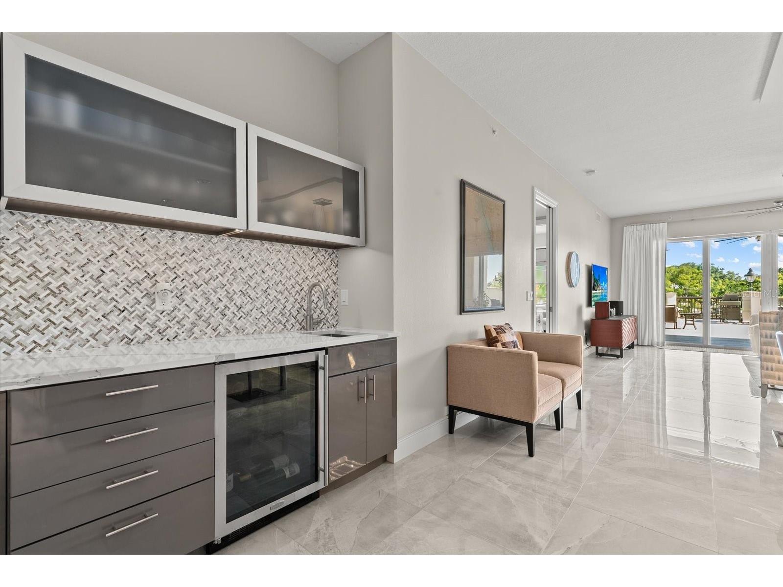 888 S Orange Avenue #2C Sarasota FL 34236 - HUDSON BAYOU A4693764 image9