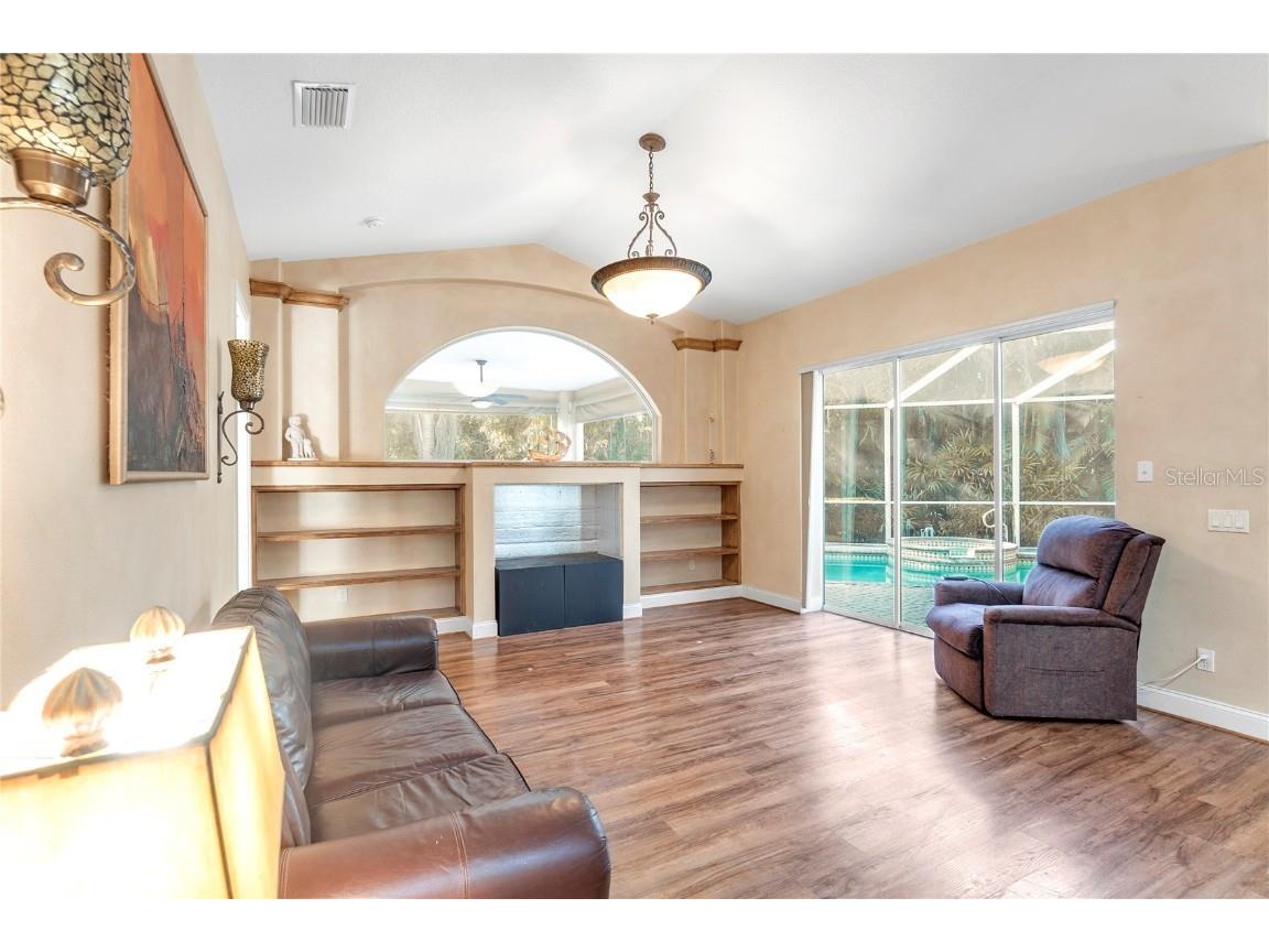 8882 Bloomfield Boulevard Sarasota FL 34238 A4673804 image24