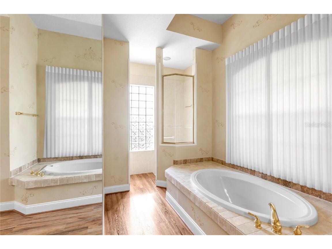 8882 Bloomfield Boulevard Sarasota FL 34238 A4673804 image33