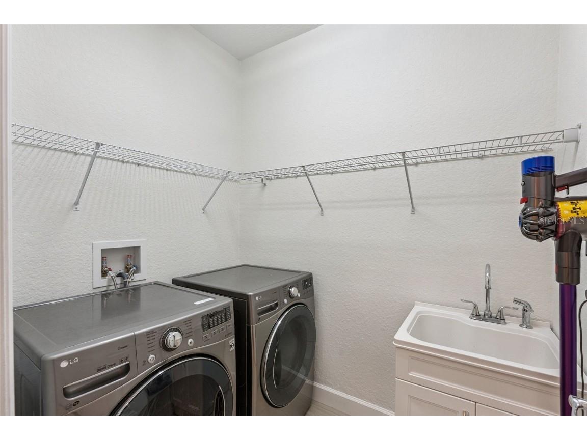 8888 Della Scala Circle Orlando FL 32836 O6345075 image20