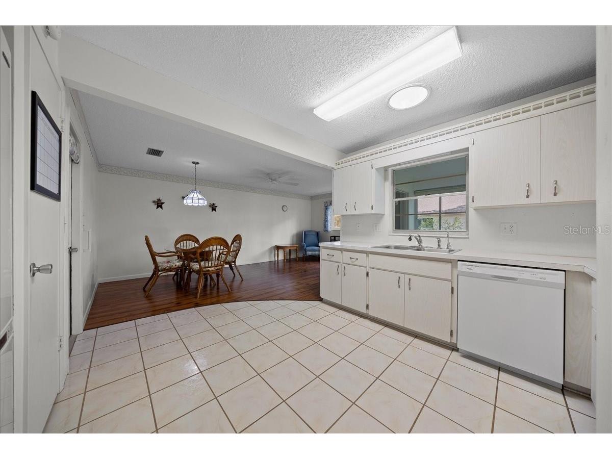 8889 SW 96th Street #F Ocala FL 34481 OM725502 image23
