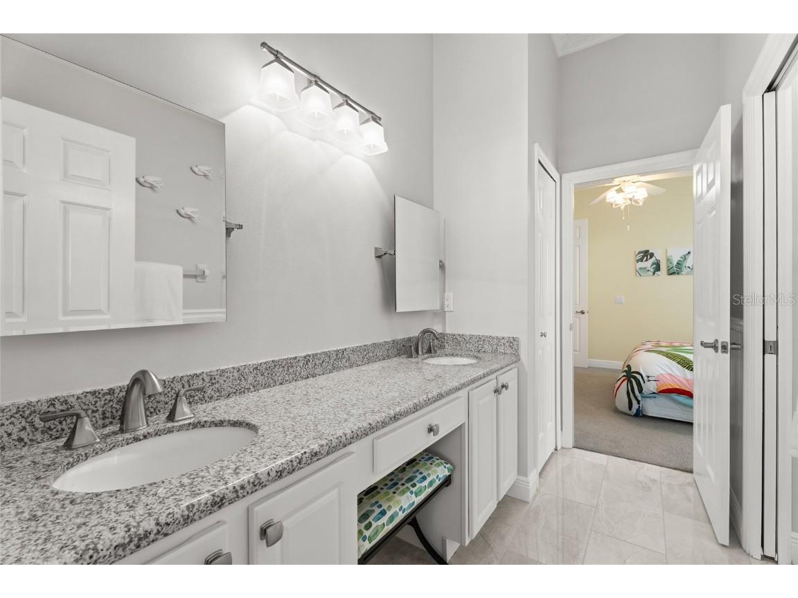 889 Island Club Square Vero Beach FL 32963 O6344115 image32