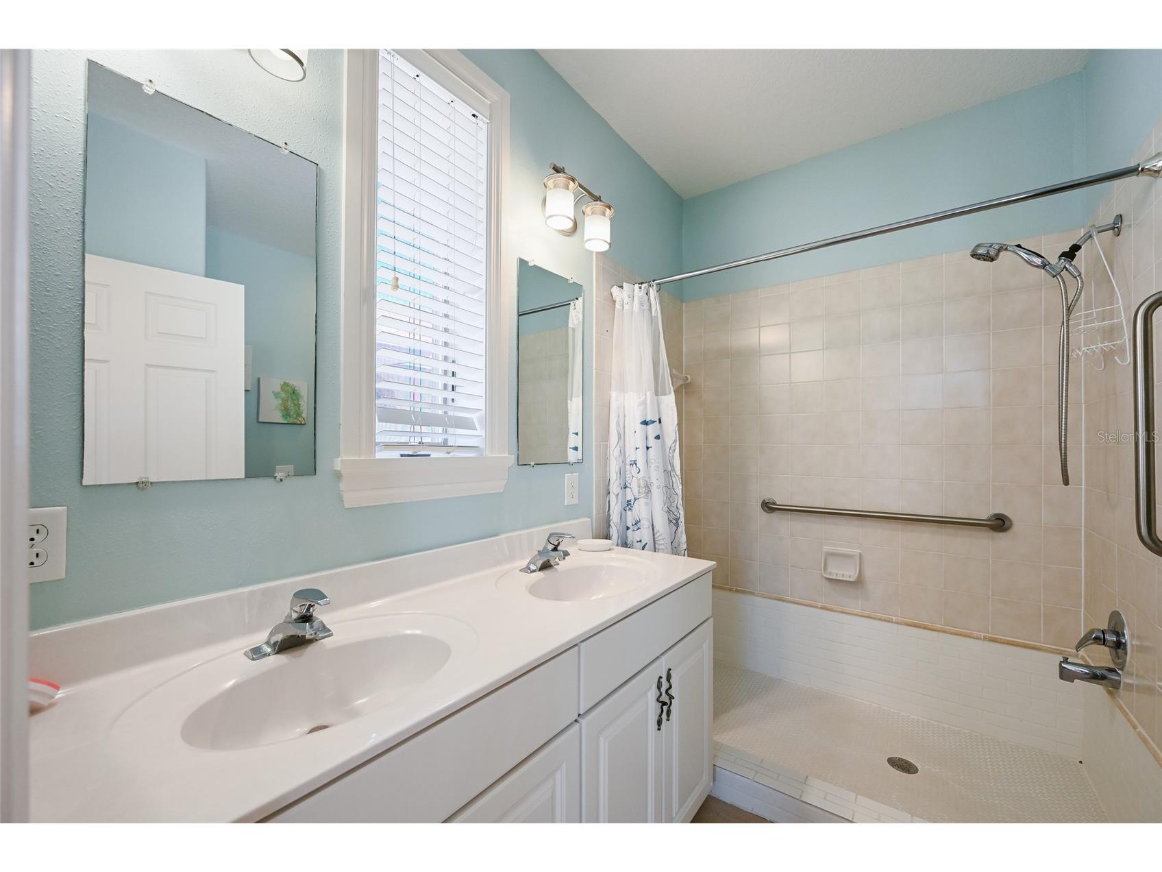 889 N Shore Drive Anna Maria FL 34216 A4688600 image21