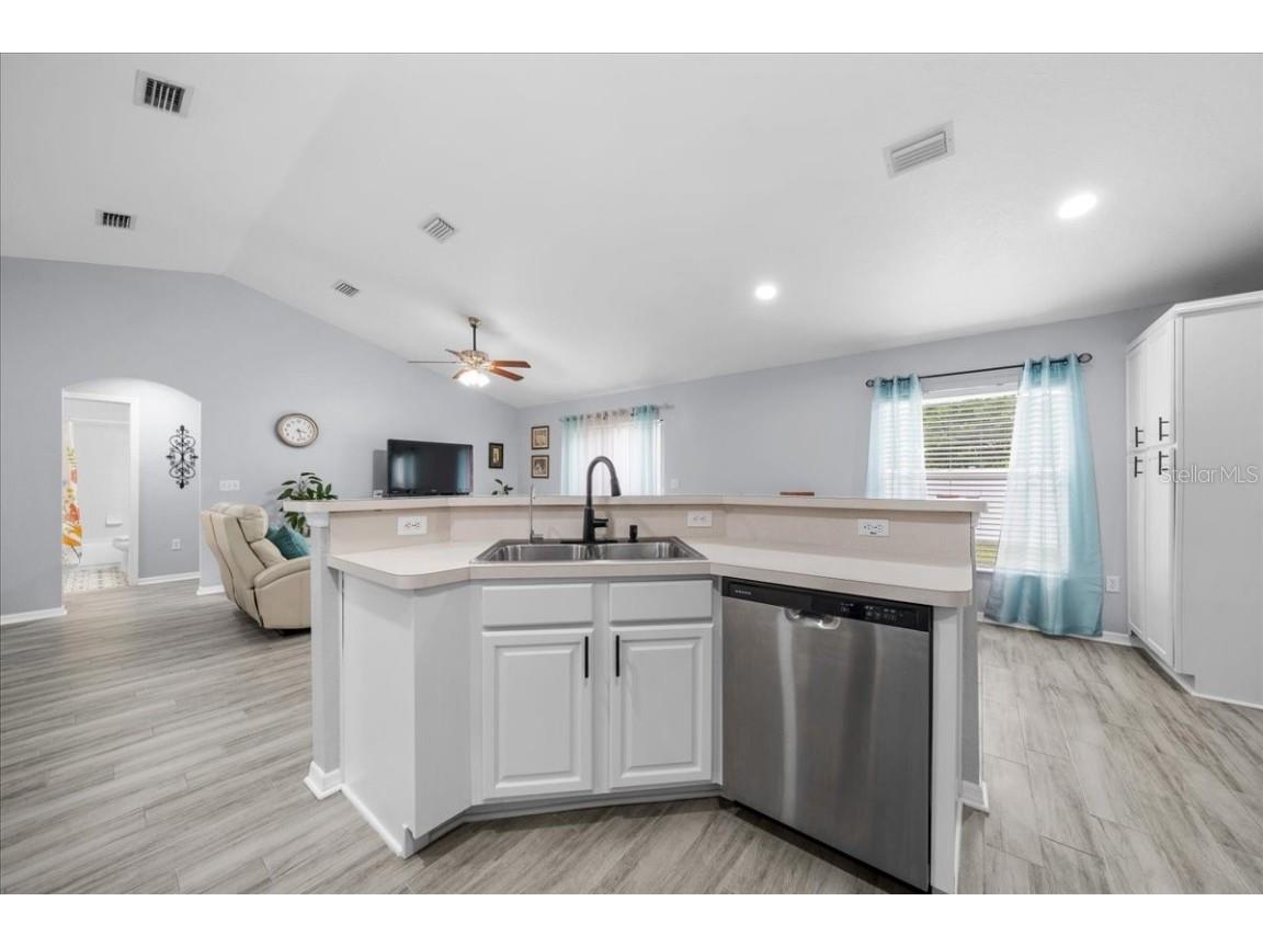 8890 SW 33rd Court Ocala FL 34476 OM708621 image11