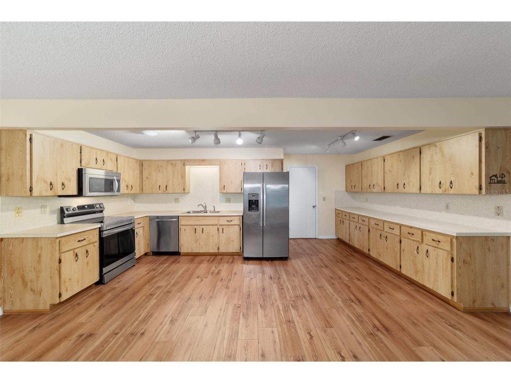 8890 SW 96th Street #B Ocala FL 34481 OM719935 image16