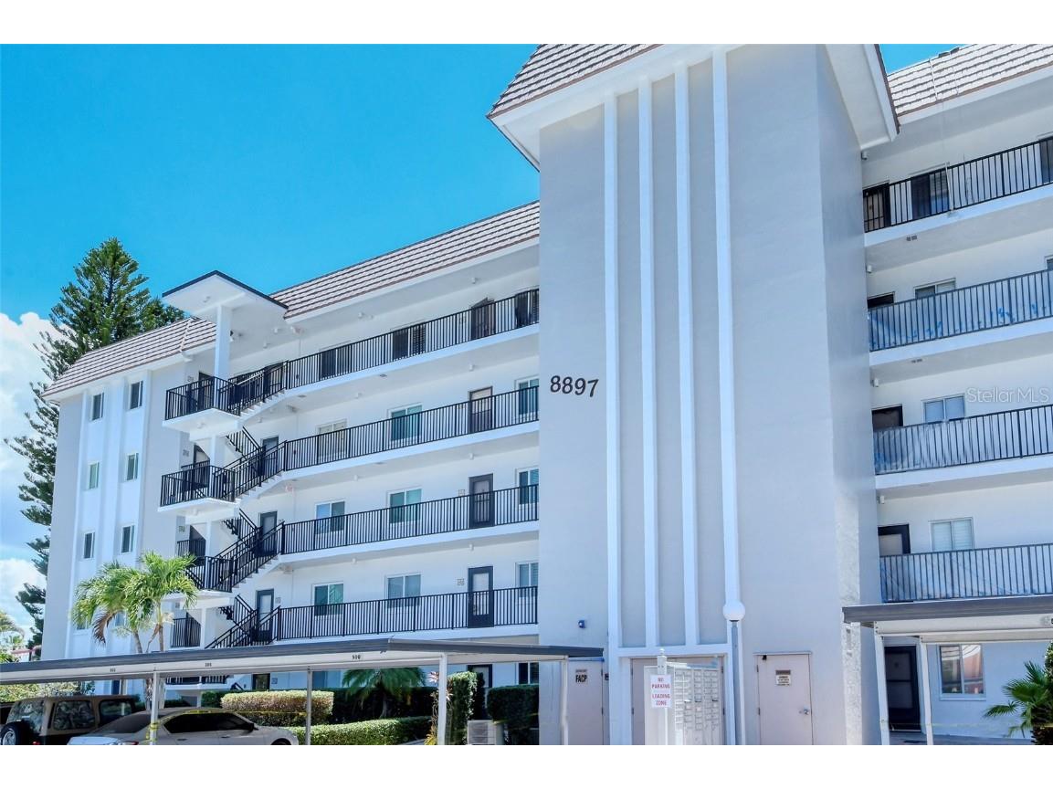 8897 Midnight Pass Road #105 Sarasota FL 34242 - INTERCOASTAL WATERWAY A4660356 image1