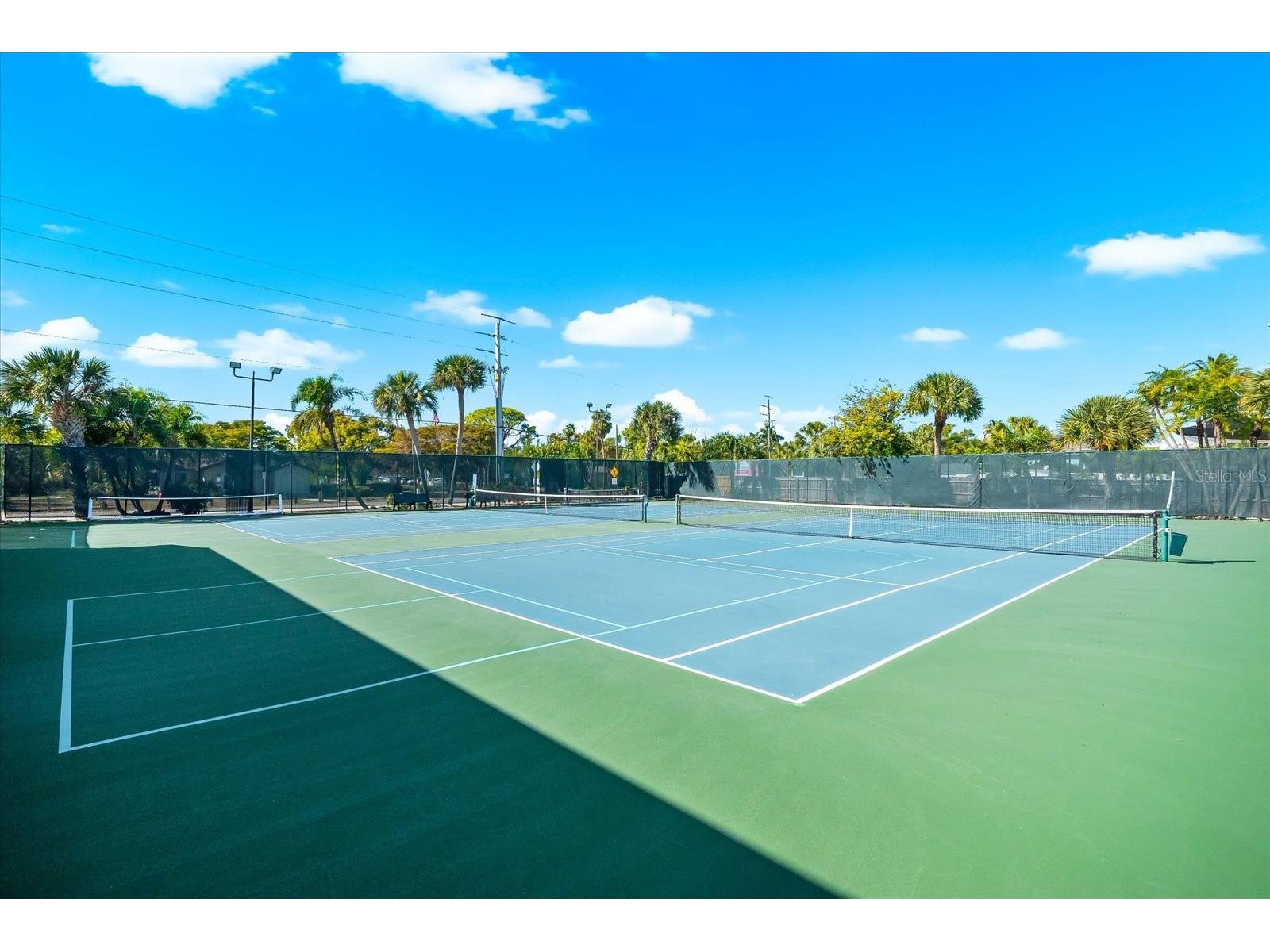 8897 Midnight Pass Road #105 Sarasota FL 34242 A4681513 image32