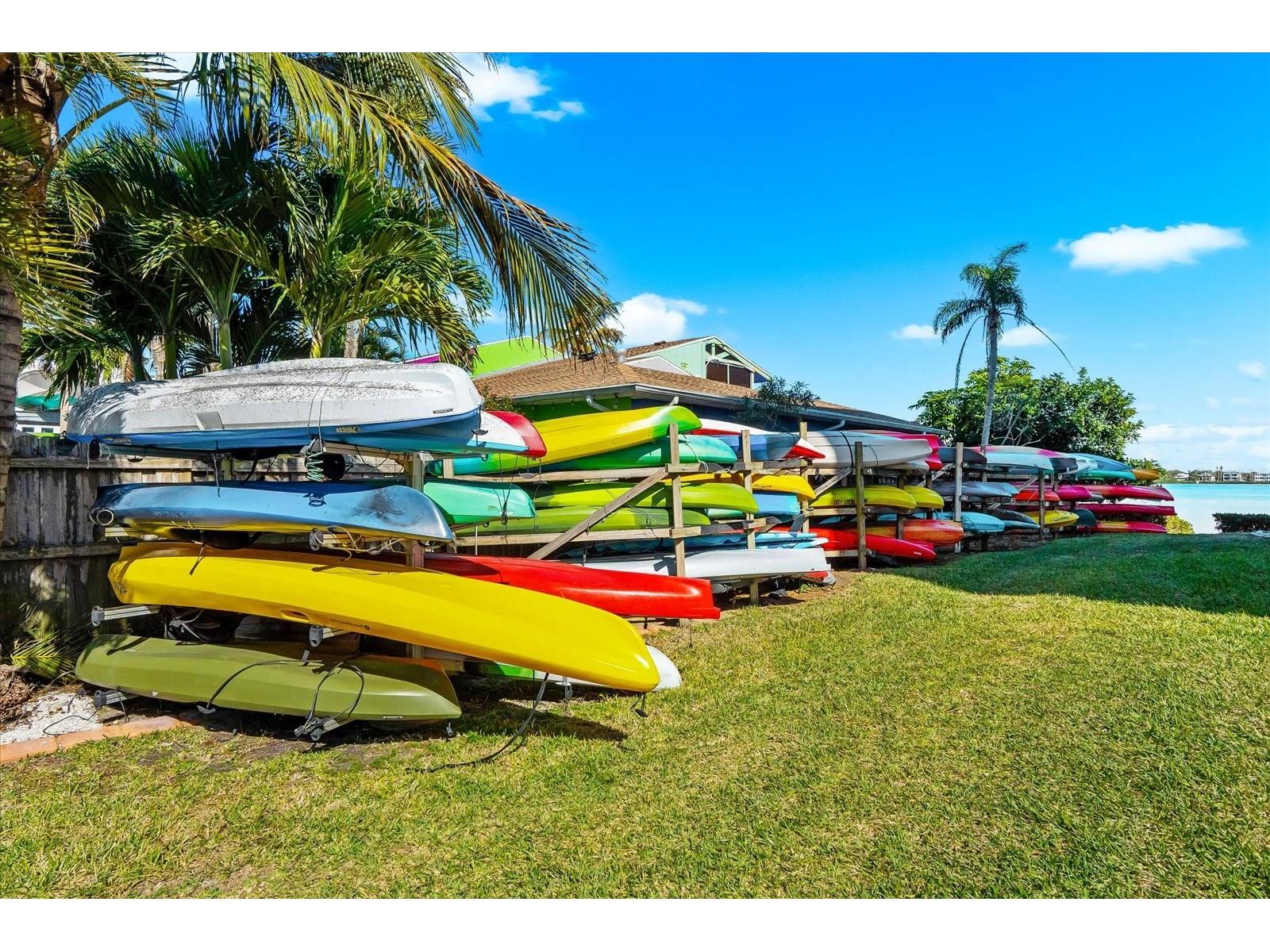 8897 Midnight Pass Road #105 Sarasota FL 34242 A4681513 image40