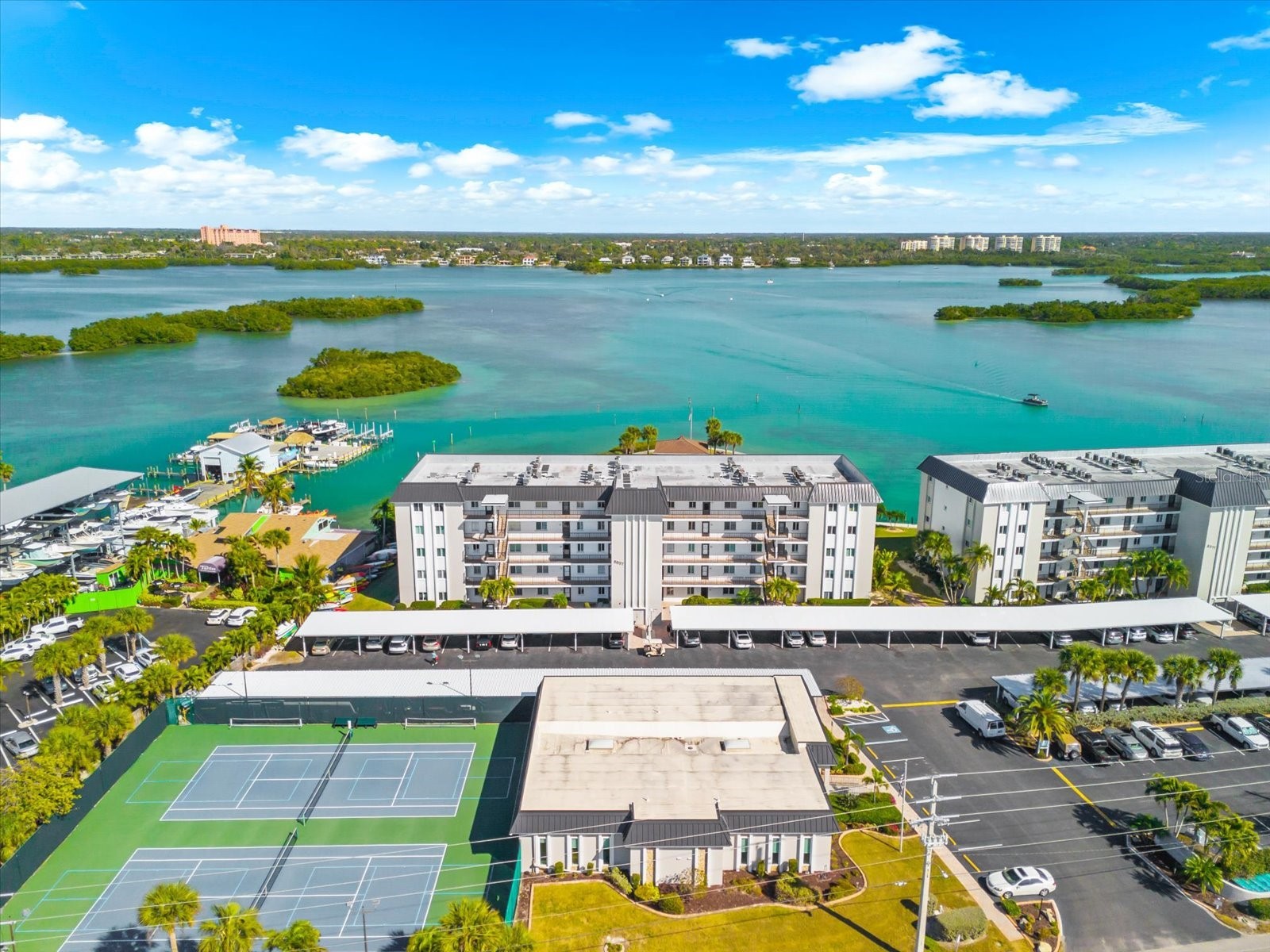 8897 Midnight Pass Road #105 Sarasota FL 34242 A4681513 image42