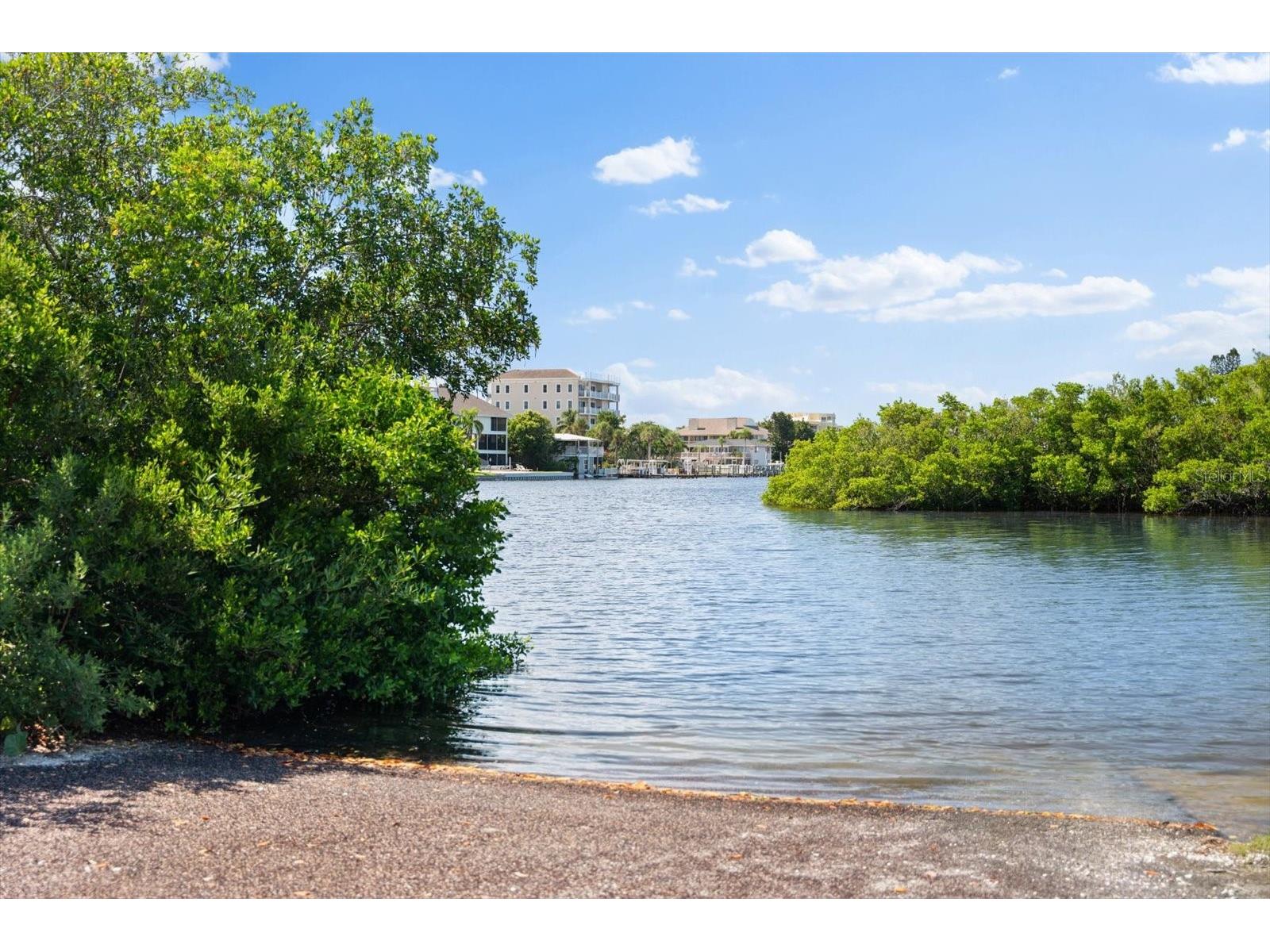 8897 Midnight Pass Road #105 Sarasota FL 34242 A4681513 image55