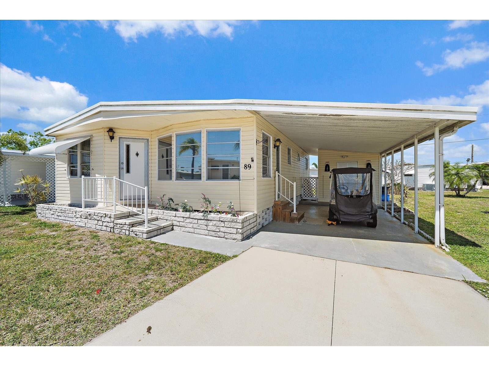 89 Del Rio Drive Palmetto FL 34221 A4690086 image1