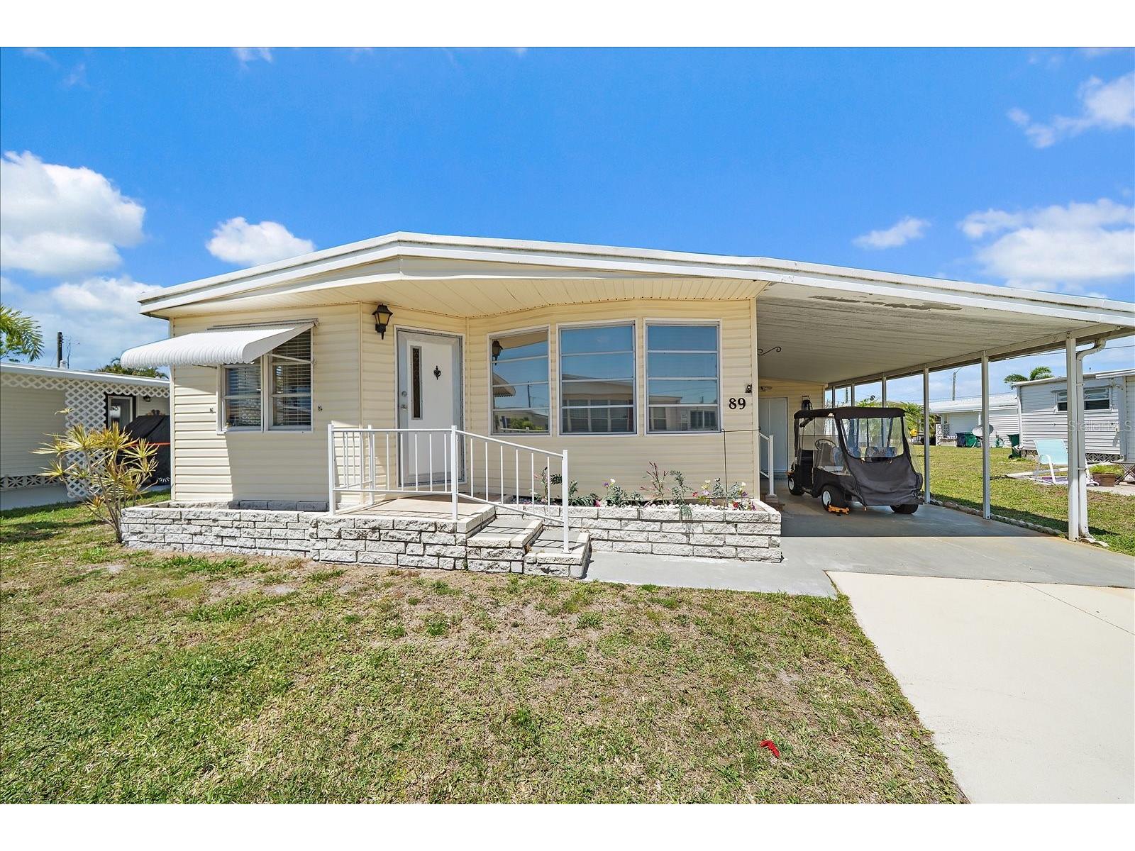 89 Del Rio Drive Palmetto FL 34221 A4690086 image2