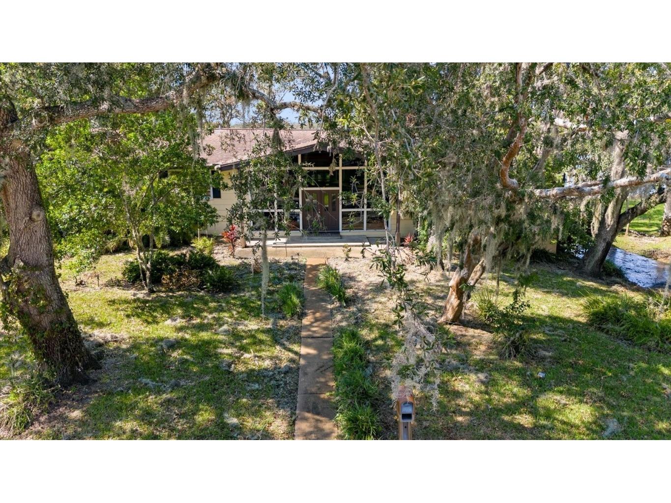 89 N St Andrews Drive Ormond Beach FL 32174 V4938940 image1