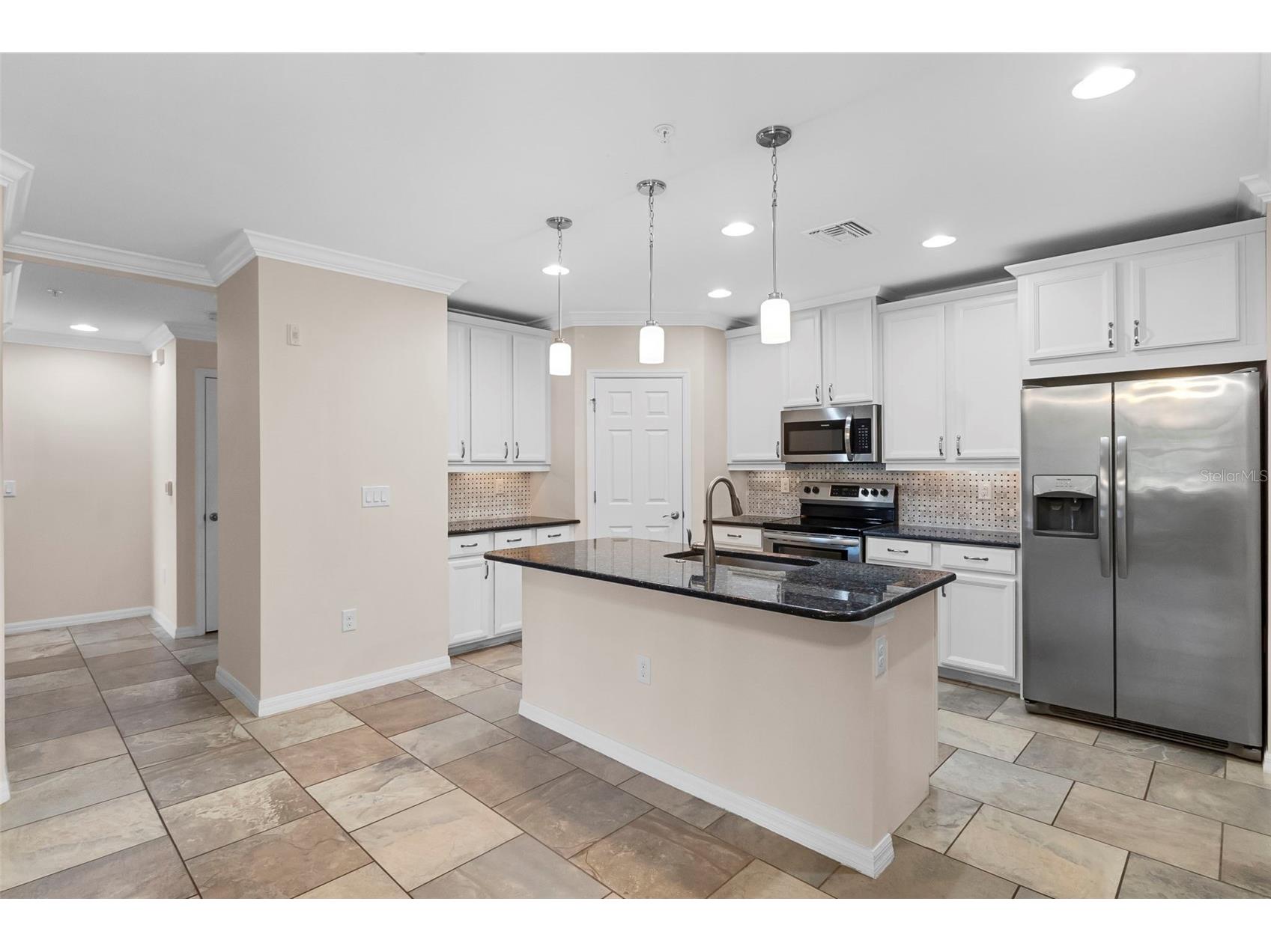 89 Navigation Circle Osprey FL 34229 A4694435 image13